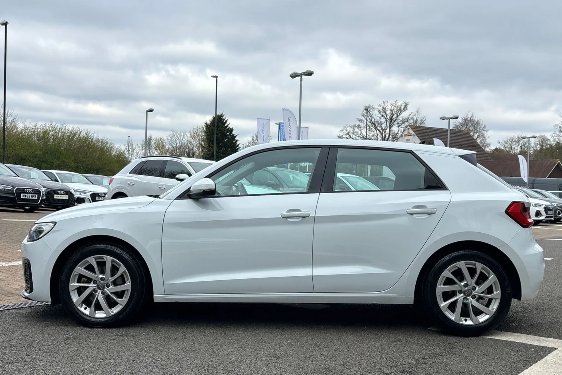 Audi A1 thumbnail image number 9