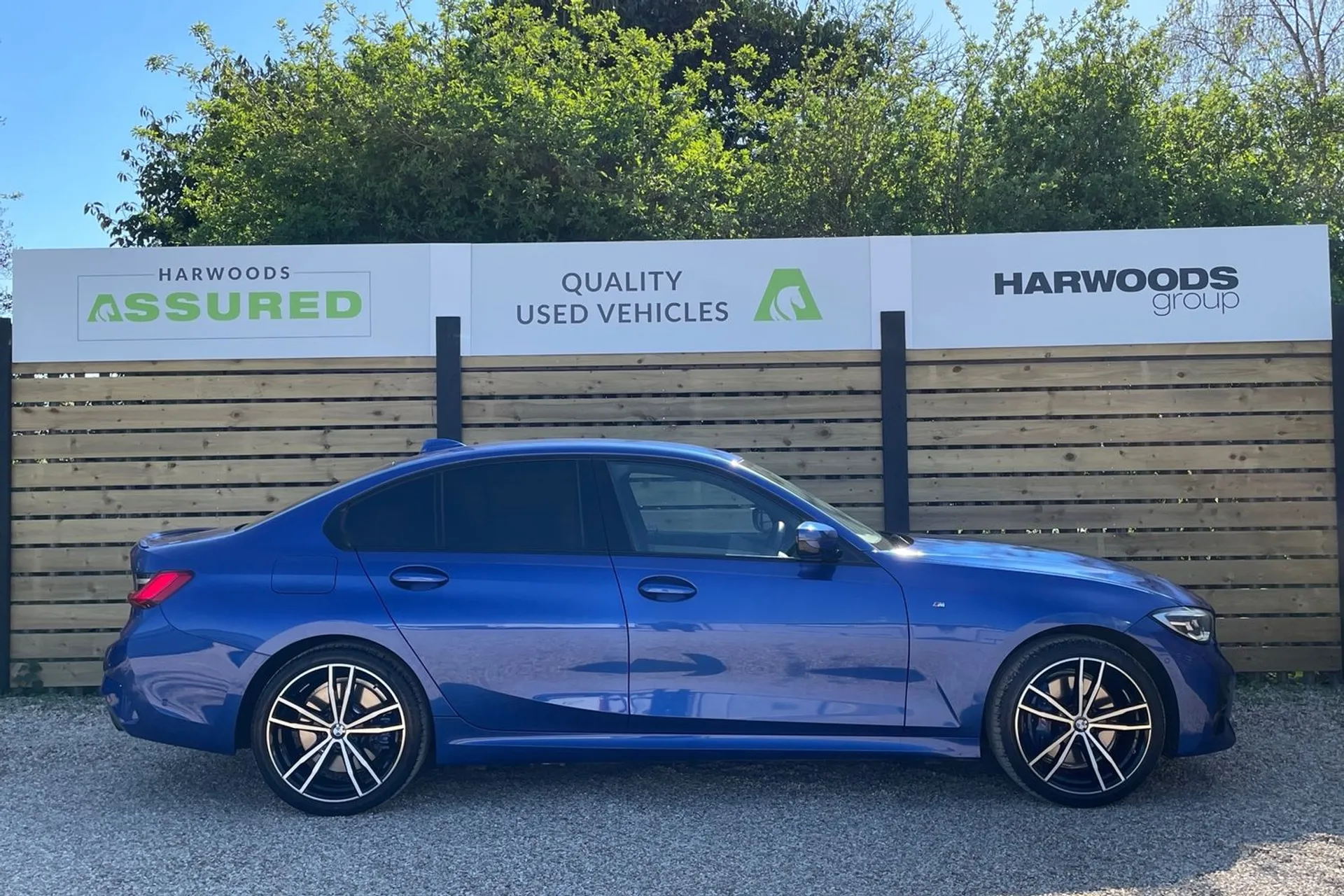 BMW 3 SERIES thumbnail image number 2