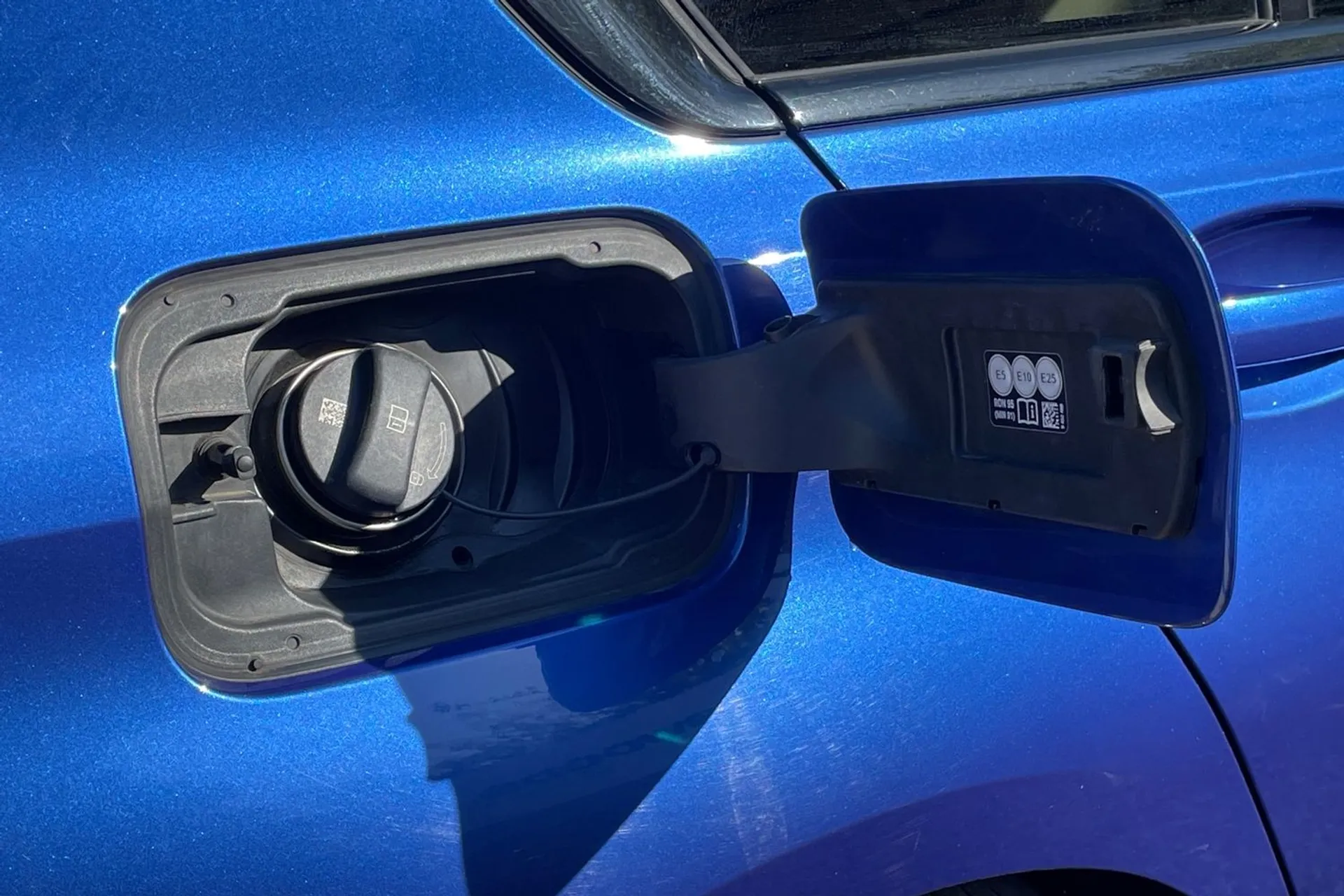 BMW 3 SERIES thumbnail image number 19