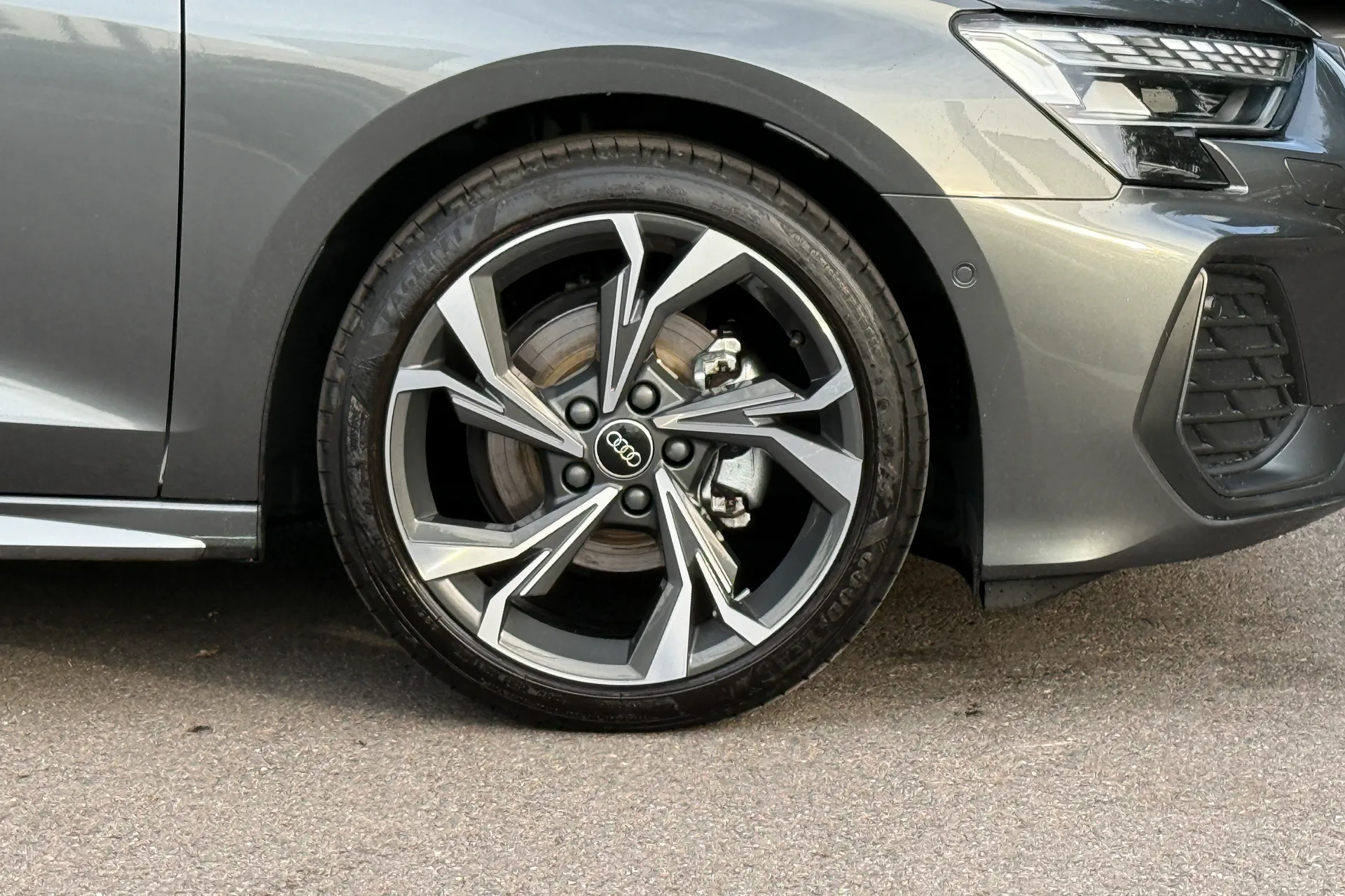 Audi A3 thumbnail image number 37