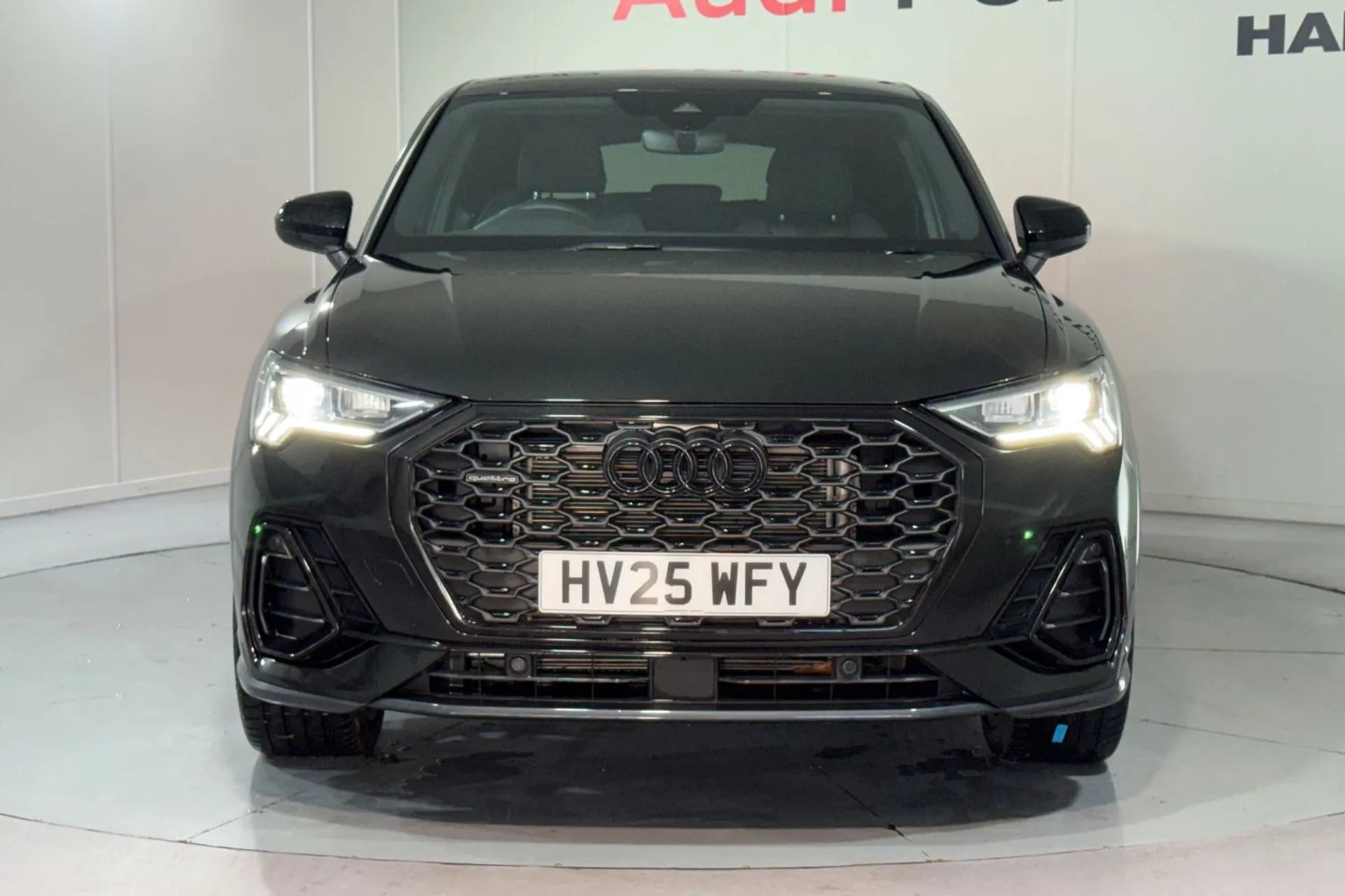 Audi Q3 thumbnail image number 7