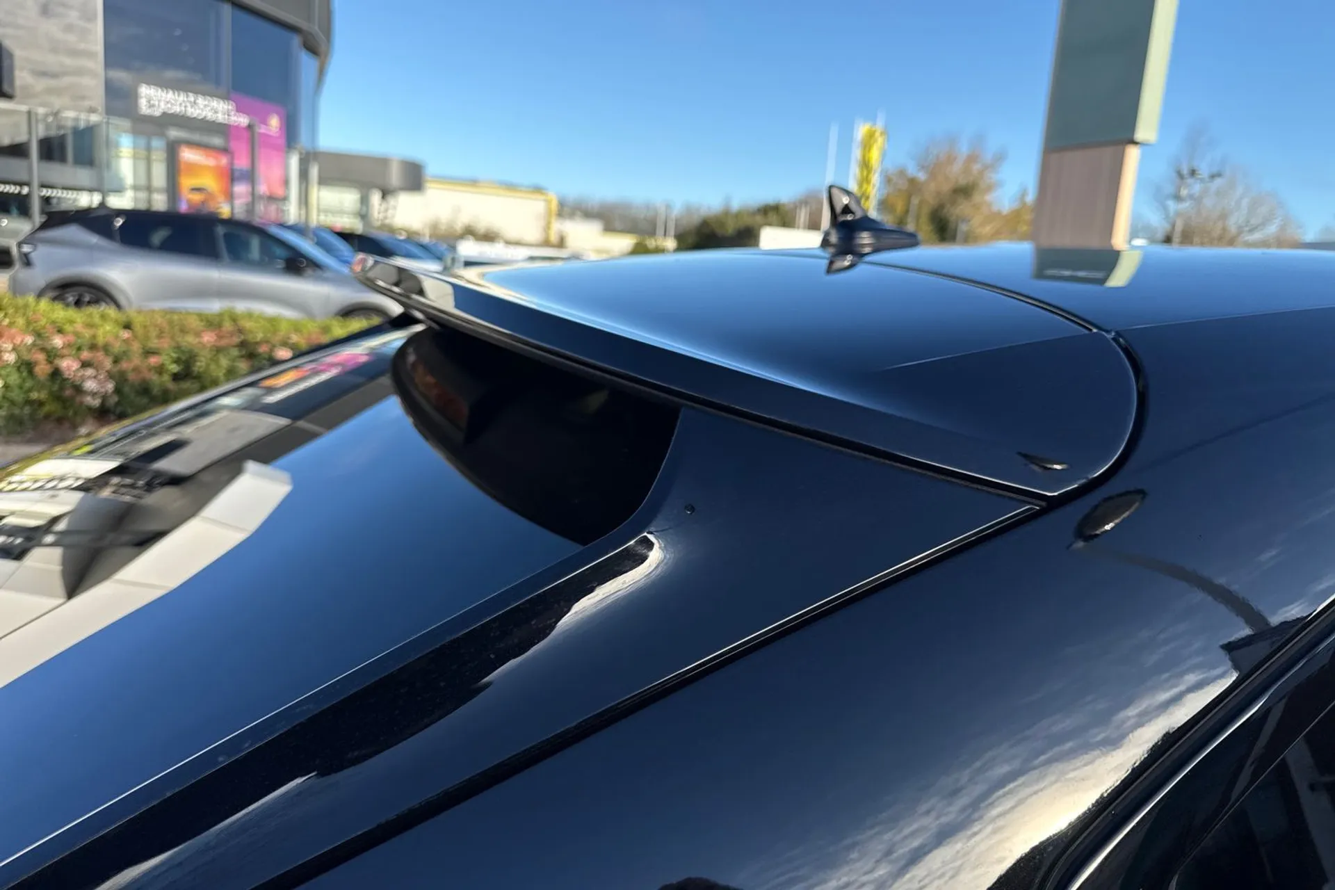 Audi Q3 thumbnail image number 15