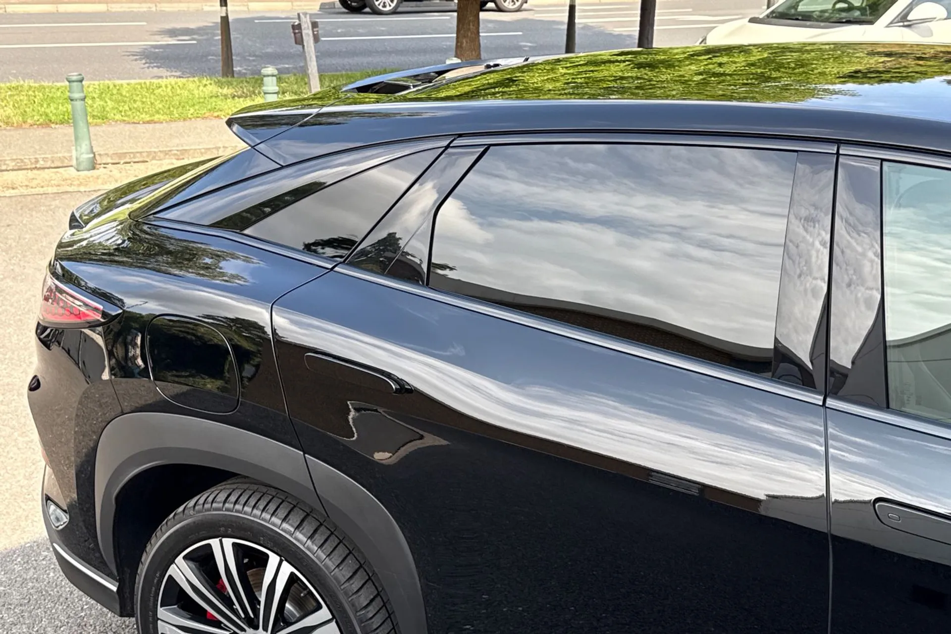 BYD SEALION 7 thumbnail image number 11