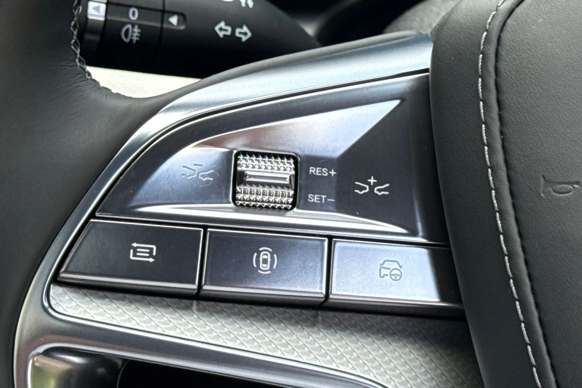 BYD SEALION 7 thumbnail image number 34