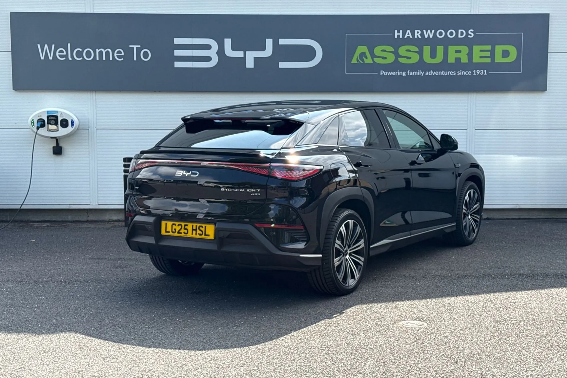 BYD SEALION 7 thumbnail image number 3