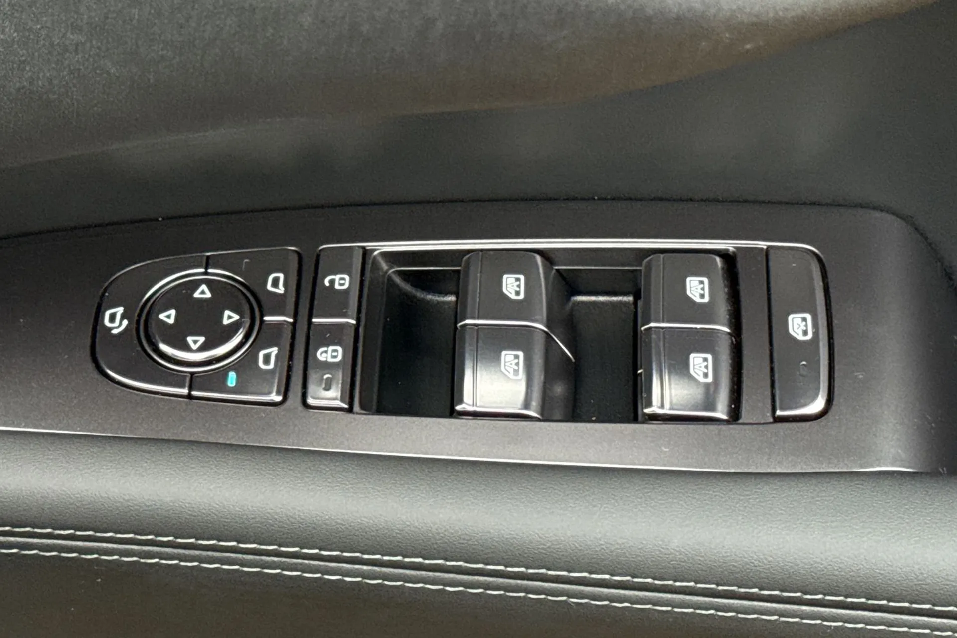 BYD SEALION 7 thumbnail image number 48