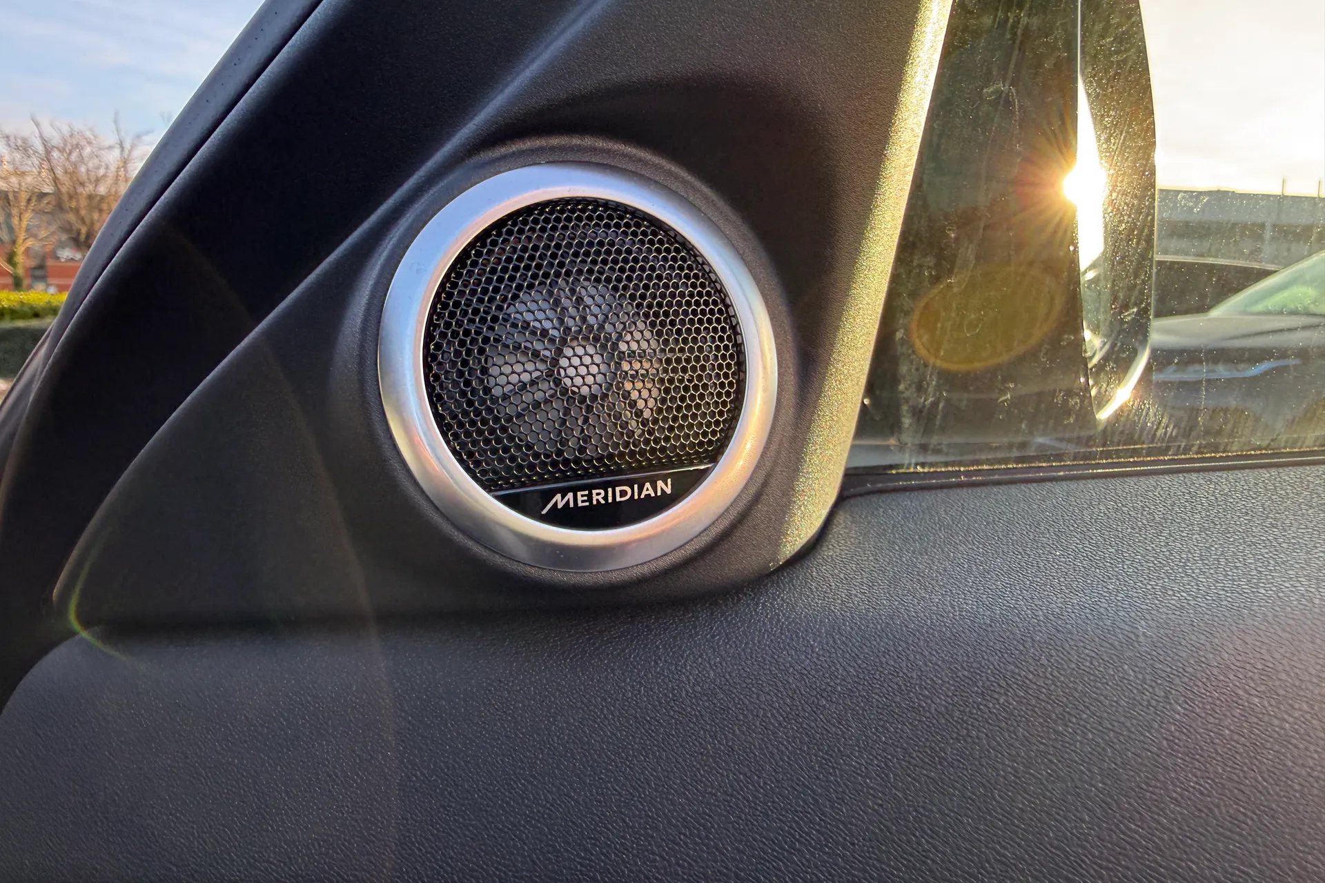 LAND ROVER RANGE ROVER EVOQUE thumbnail image number 40