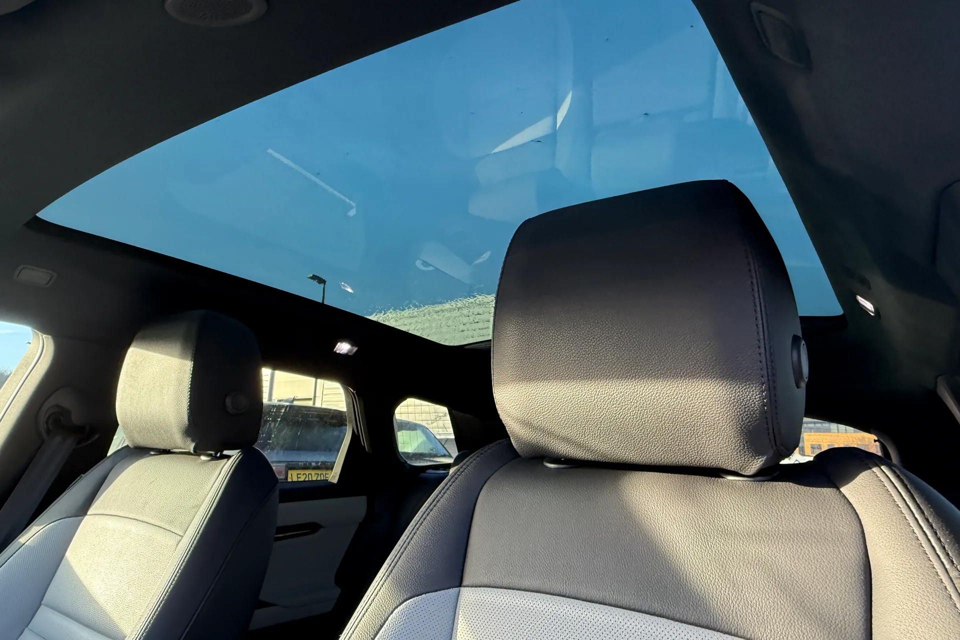 LAND ROVER RANGE ROVER EVOQUE thumbnail image number 4