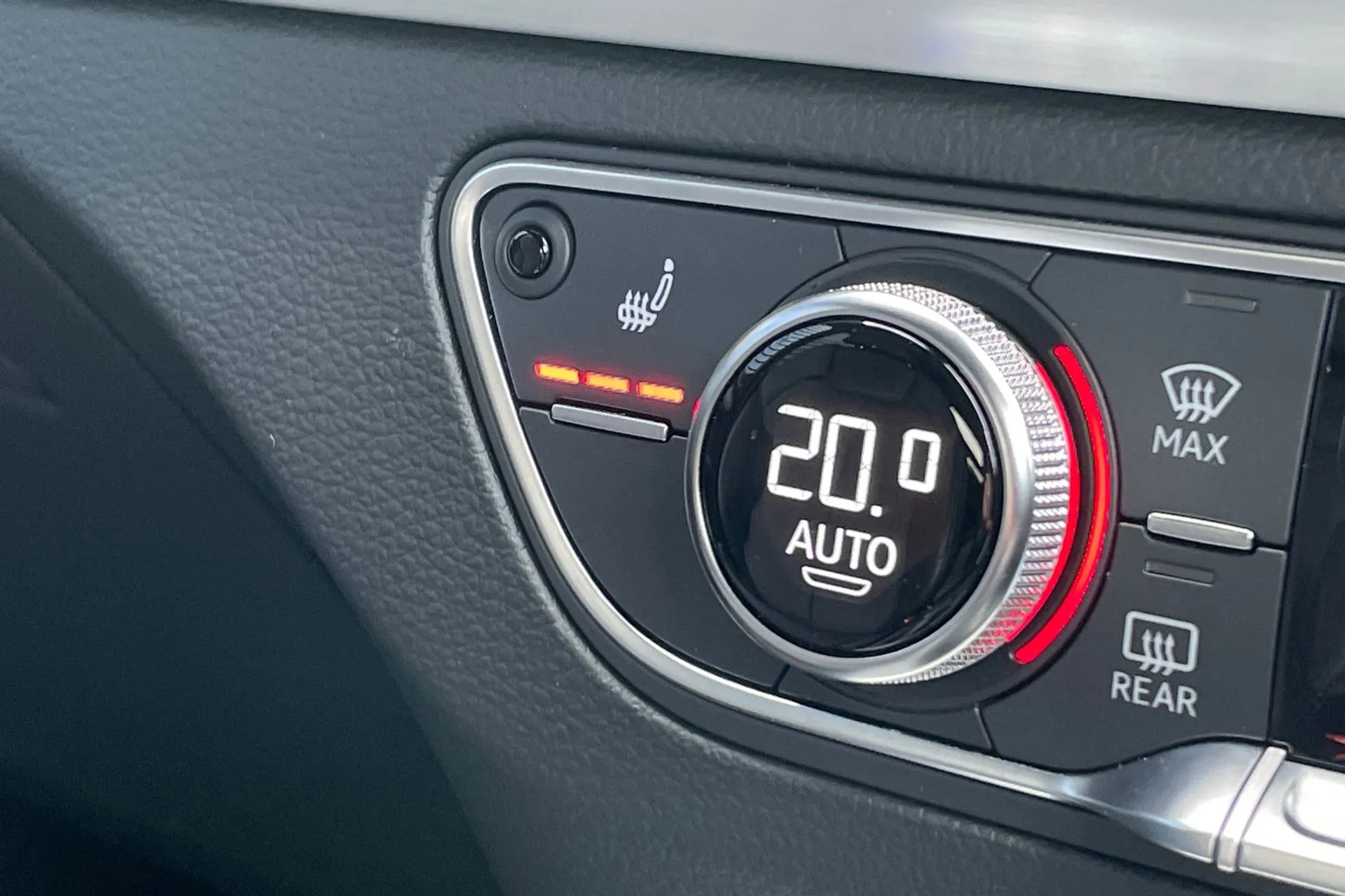 Audi Q5 thumbnail image number 36
