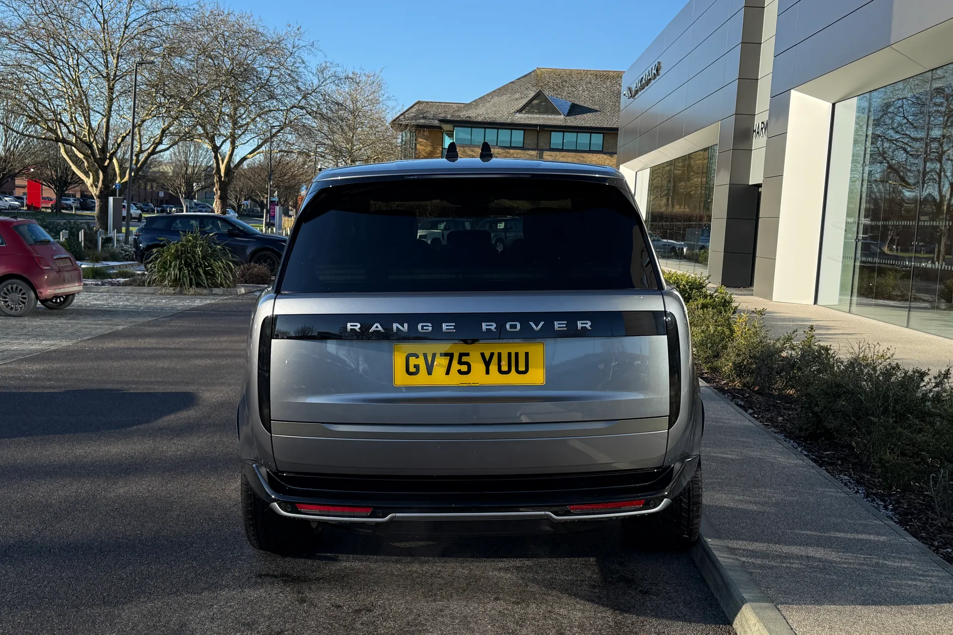 LAND ROVER RANGE ROVER thumbnail image number 17