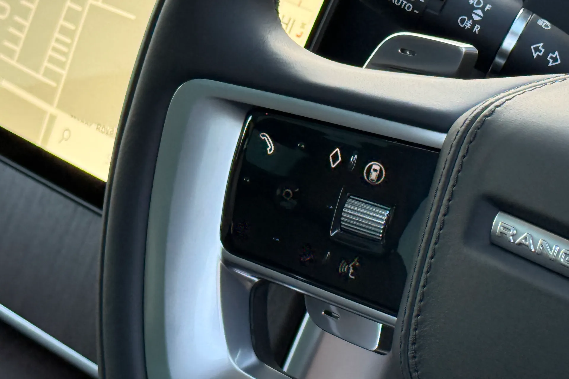 LAND ROVER RANGE ROVER thumbnail image number 52