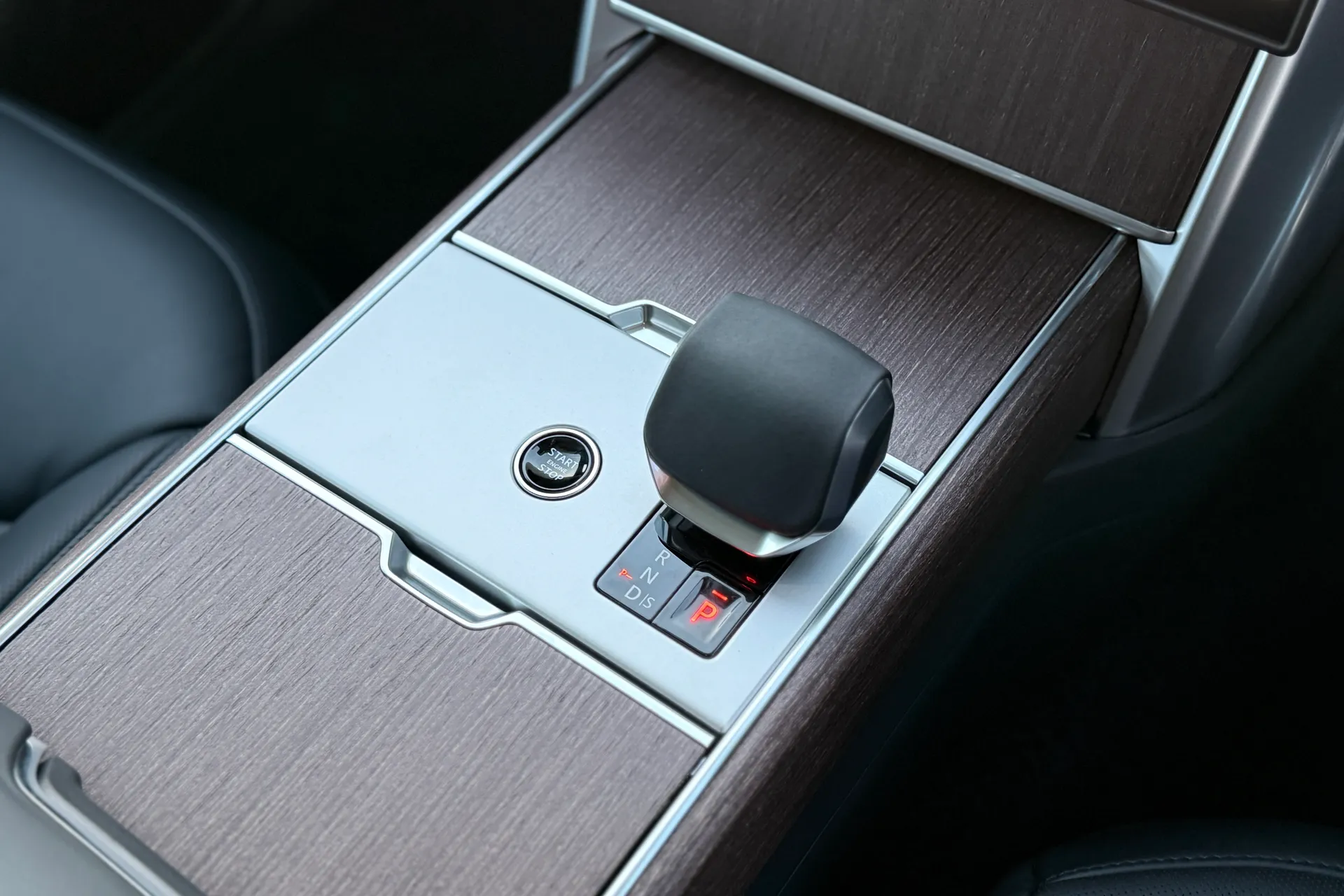 LAND ROVER RANGE ROVER thumbnail image number 27