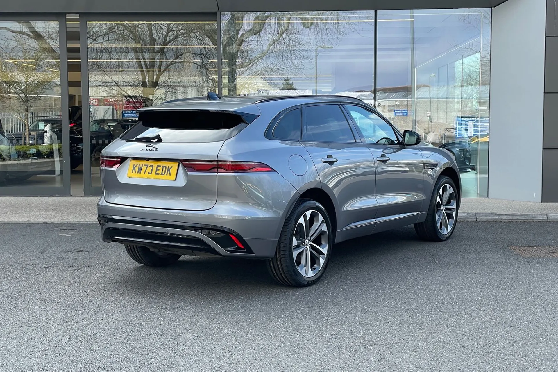 Jaguar F-PACE thumbnail image number 7