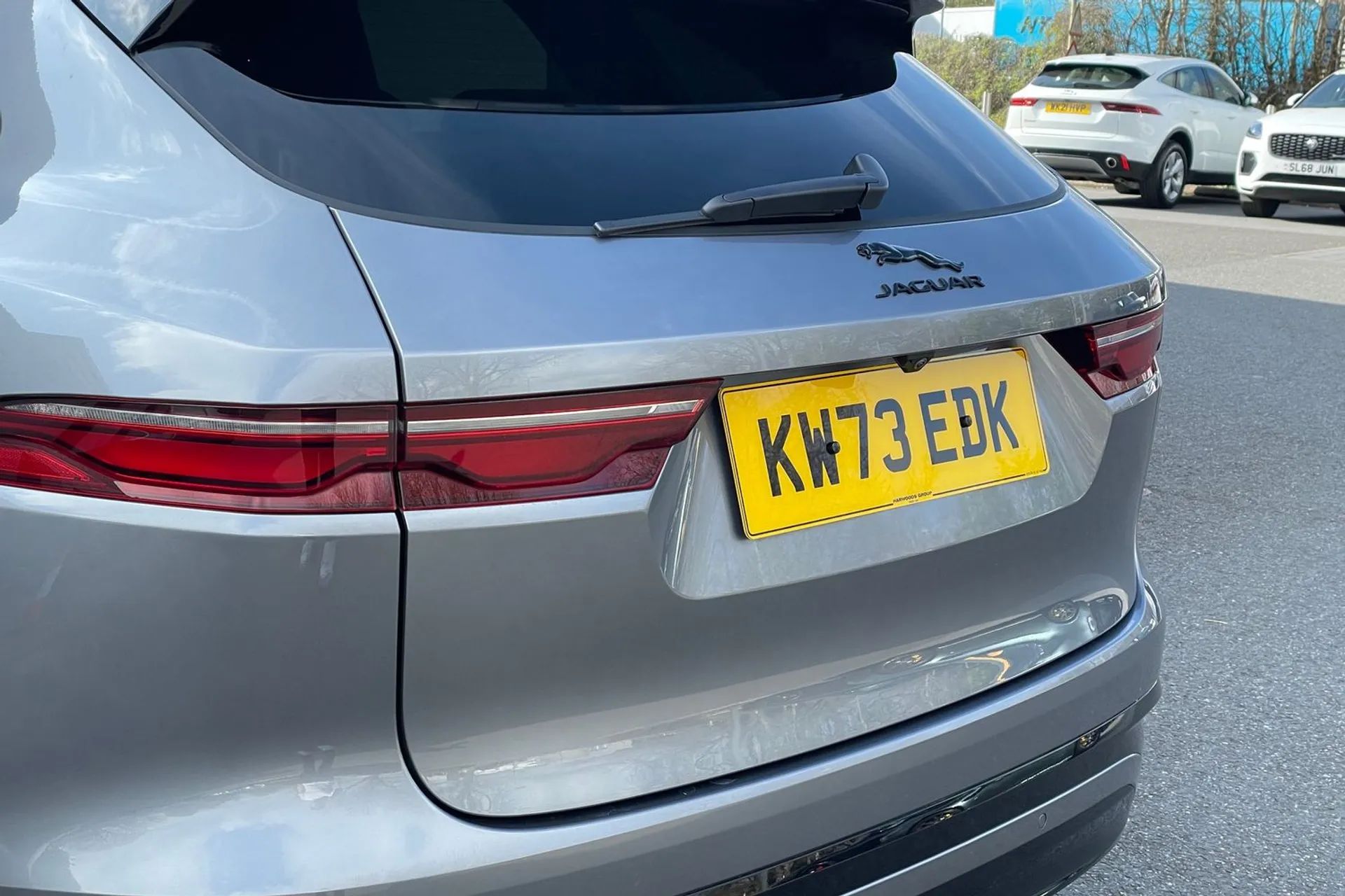 Jaguar F-PACE thumbnail image number 50
