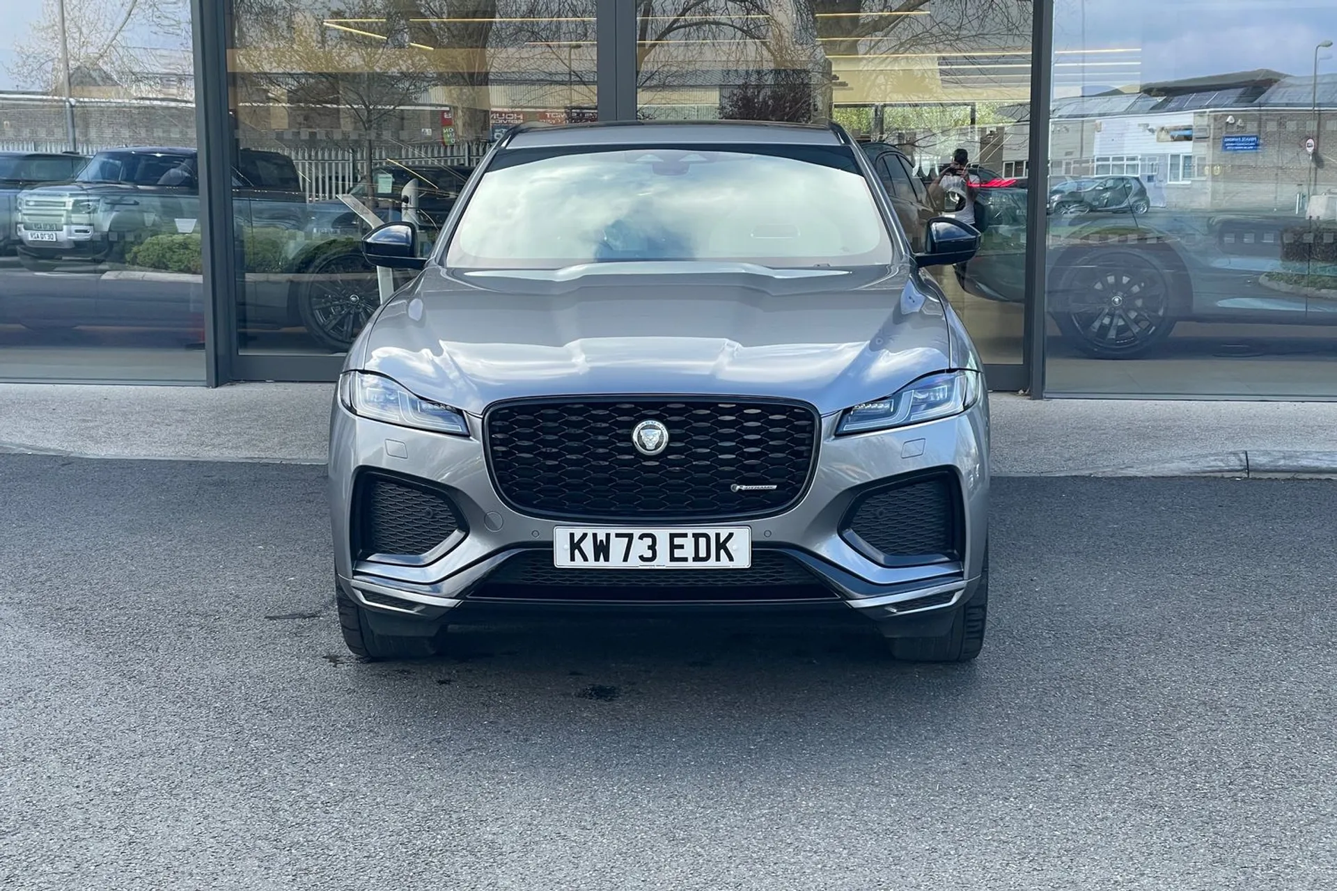 Jaguar F-PACE thumbnail image number 6