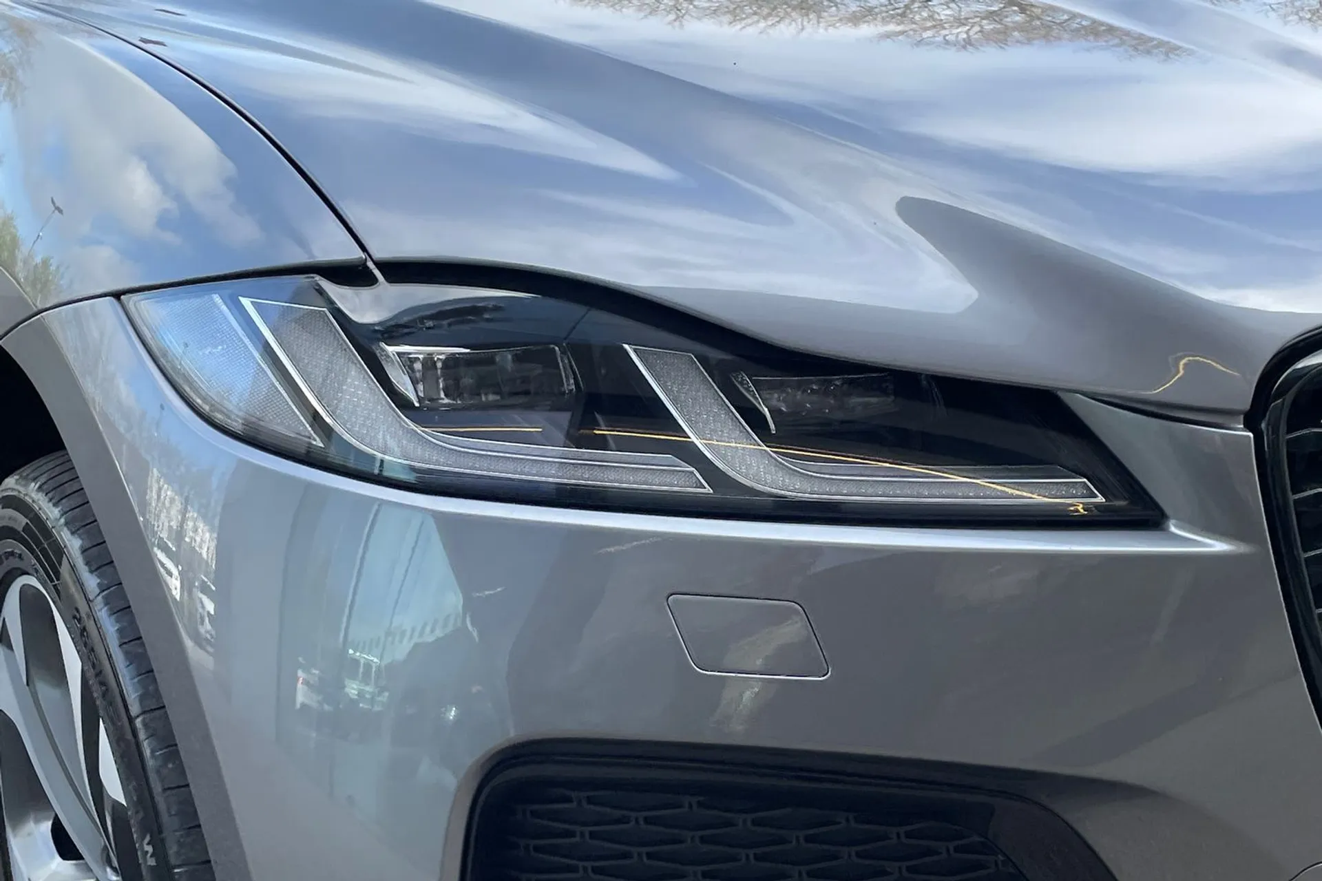 Jaguar F-PACE thumbnail image number 62