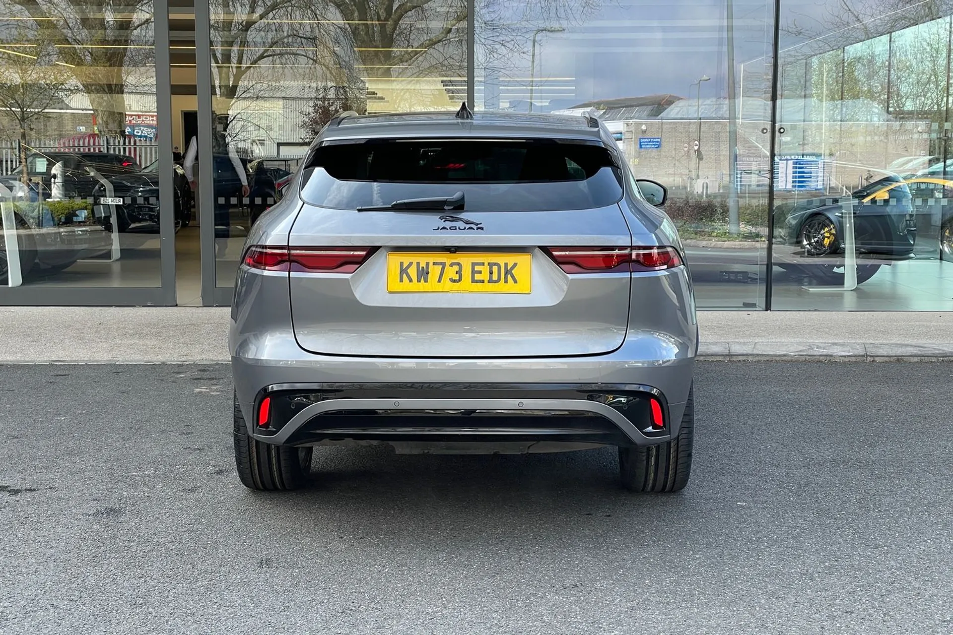 Jaguar F-PACE thumbnail image number 8