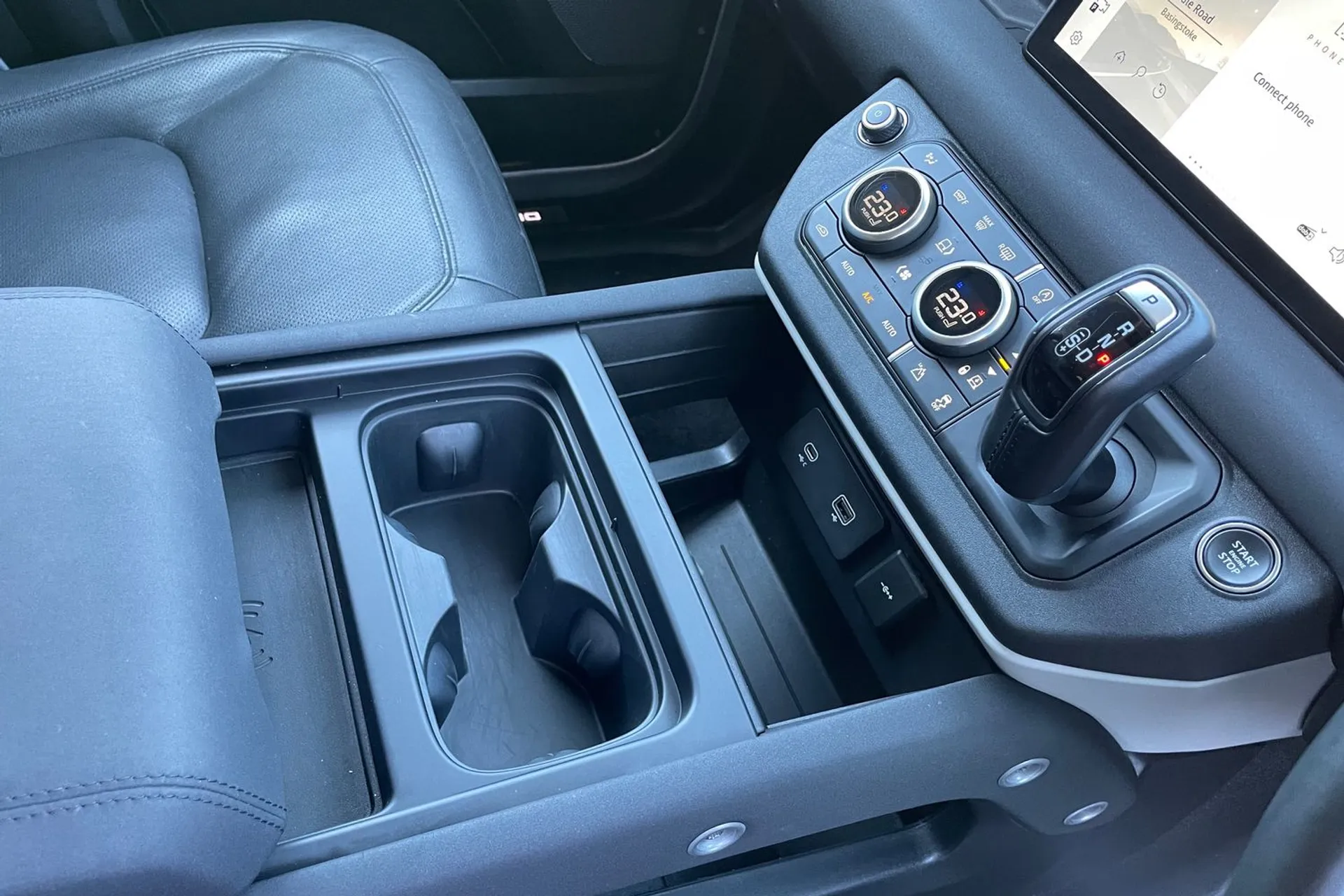 LAND ROVER DEFENDER thumbnail image number 19