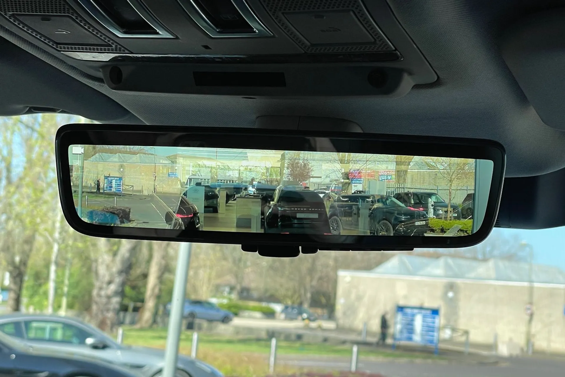 LAND ROVER DEFENDER thumbnail image number 35