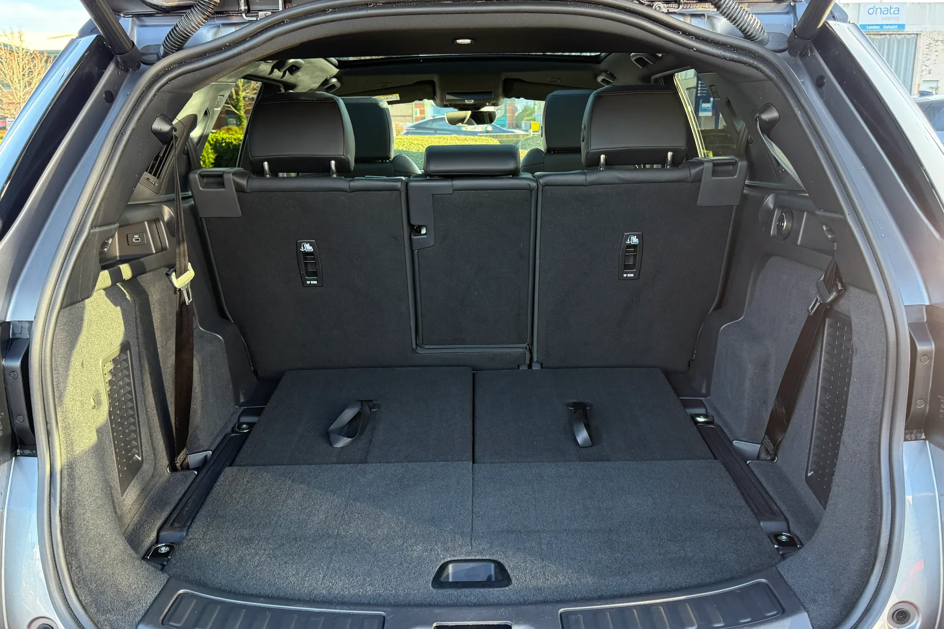 LAND ROVER DISCOVERY SPORT thumbnail image number 31