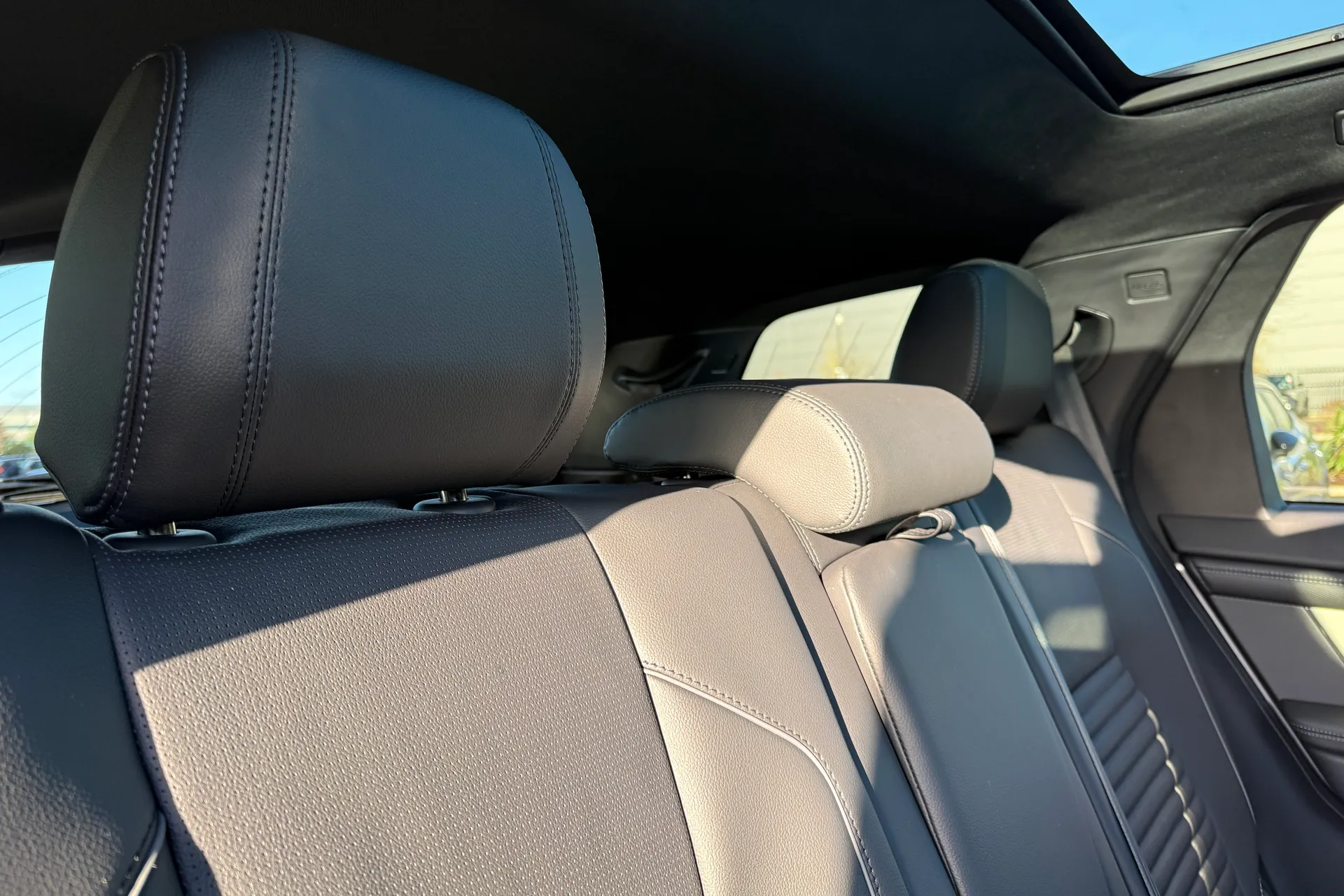 LAND ROVER DISCOVERY SPORT thumbnail image number 33