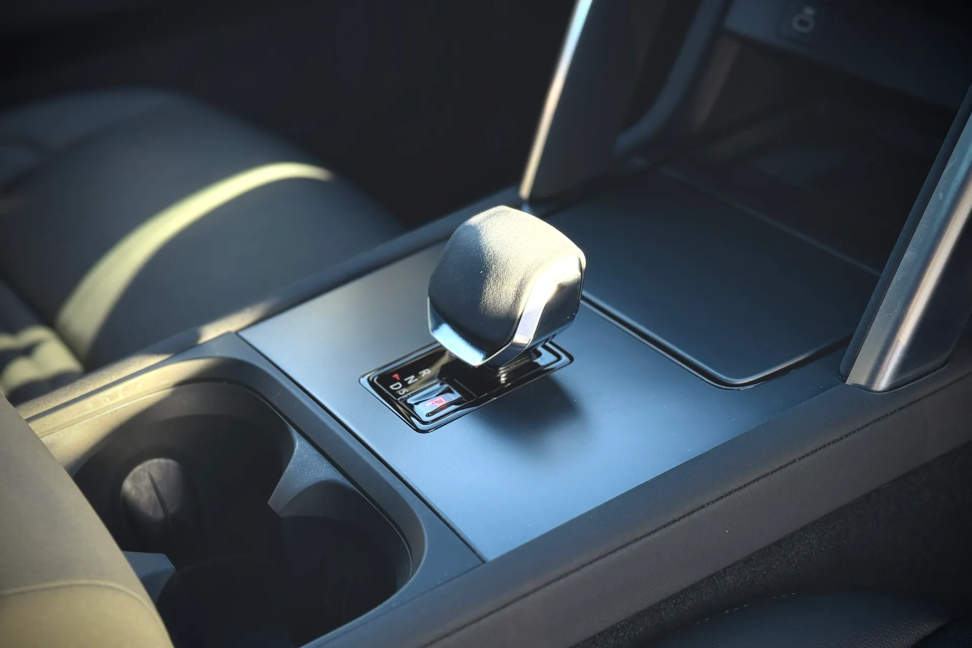 LAND ROVER DISCOVERY SPORT thumbnail image number 21