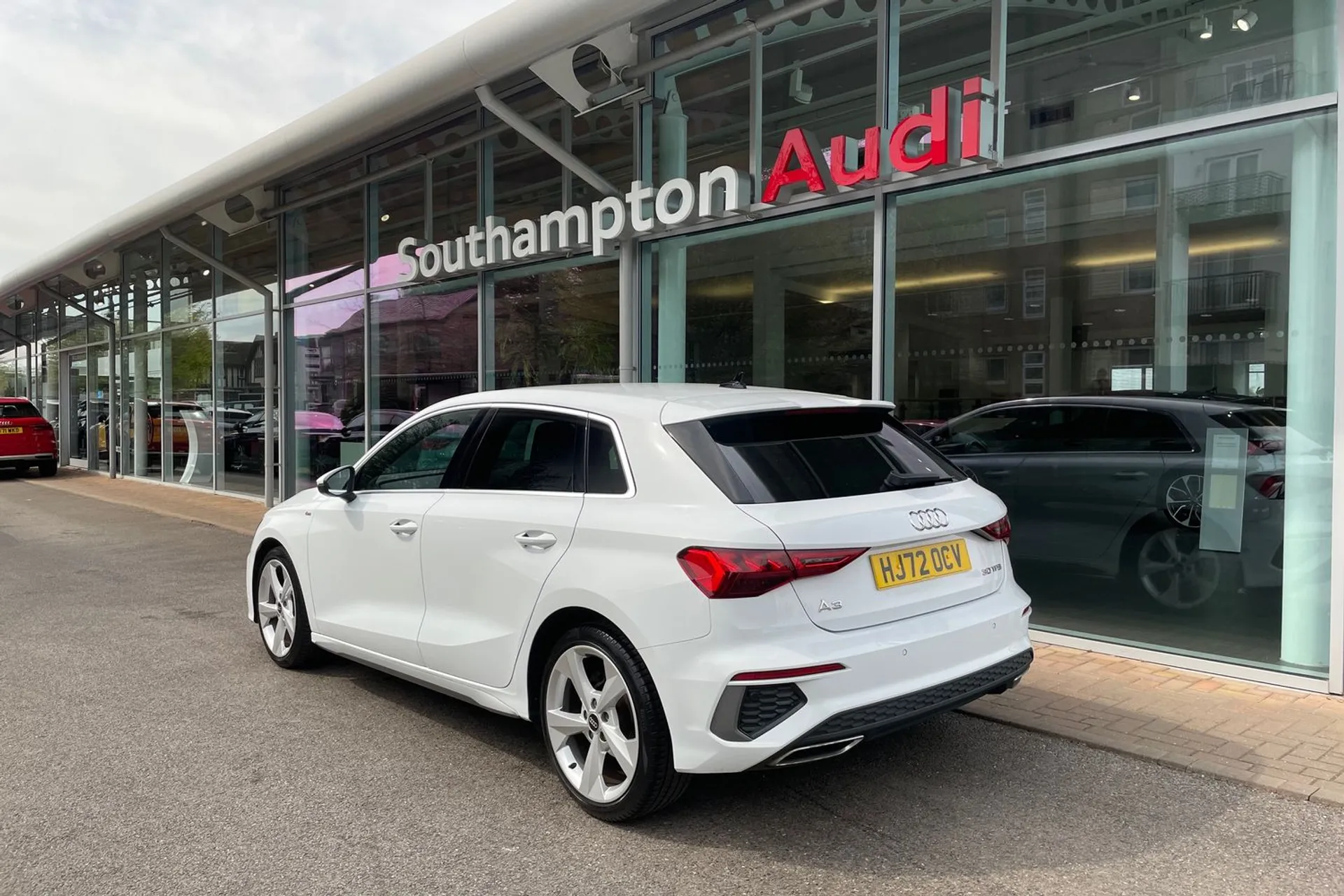 Audi A3 thumbnail image number 7