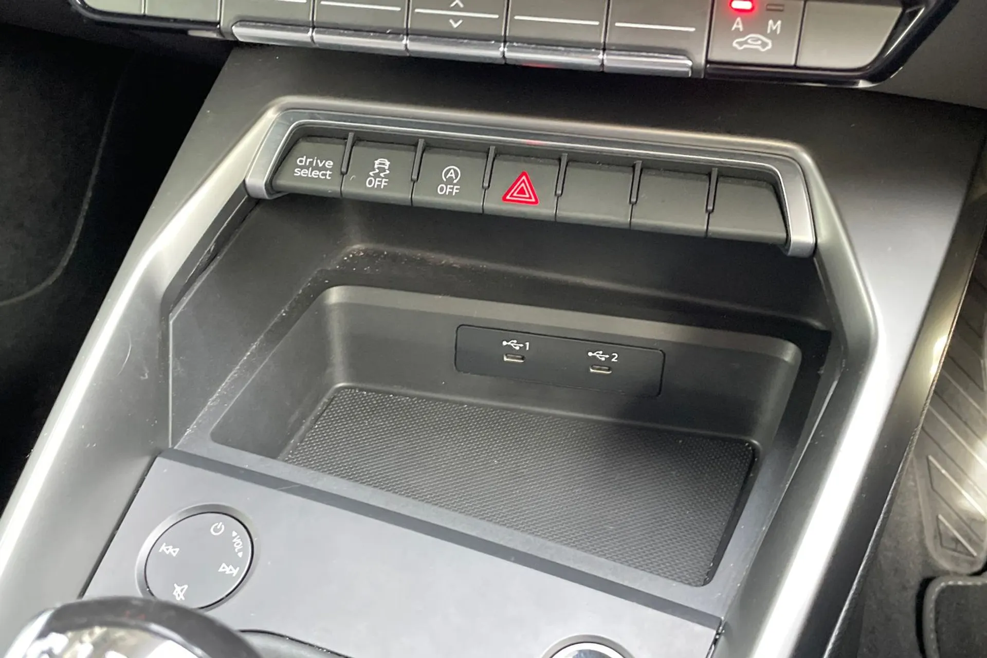Audi A3 thumbnail image number 43