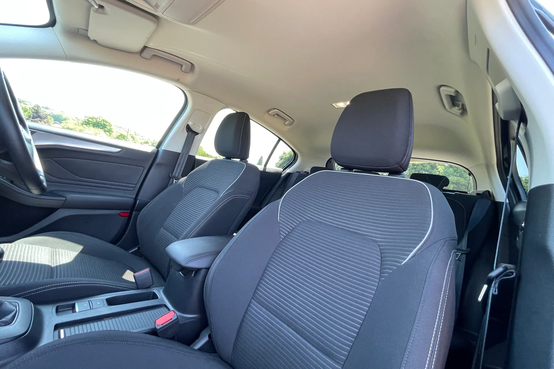 FORD FOCUS thumbnail image number 31