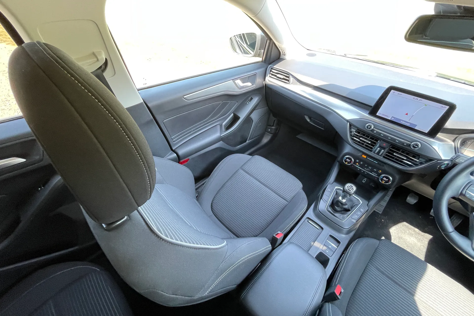 FORD FOCUS thumbnail image number 37