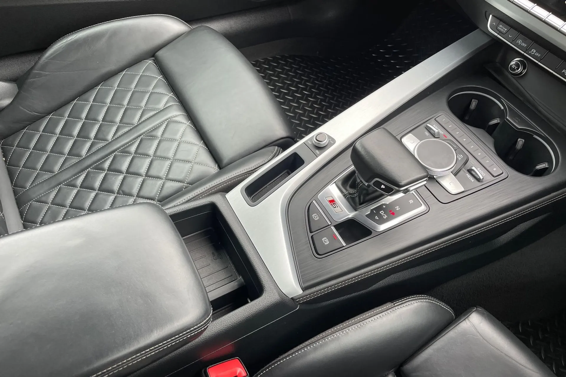 Audi A5 thumbnail image number 12