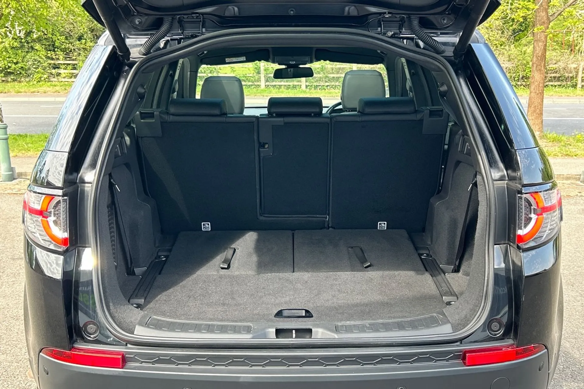 LAND ROVER DISCOVERY SPORT thumbnail image number 36