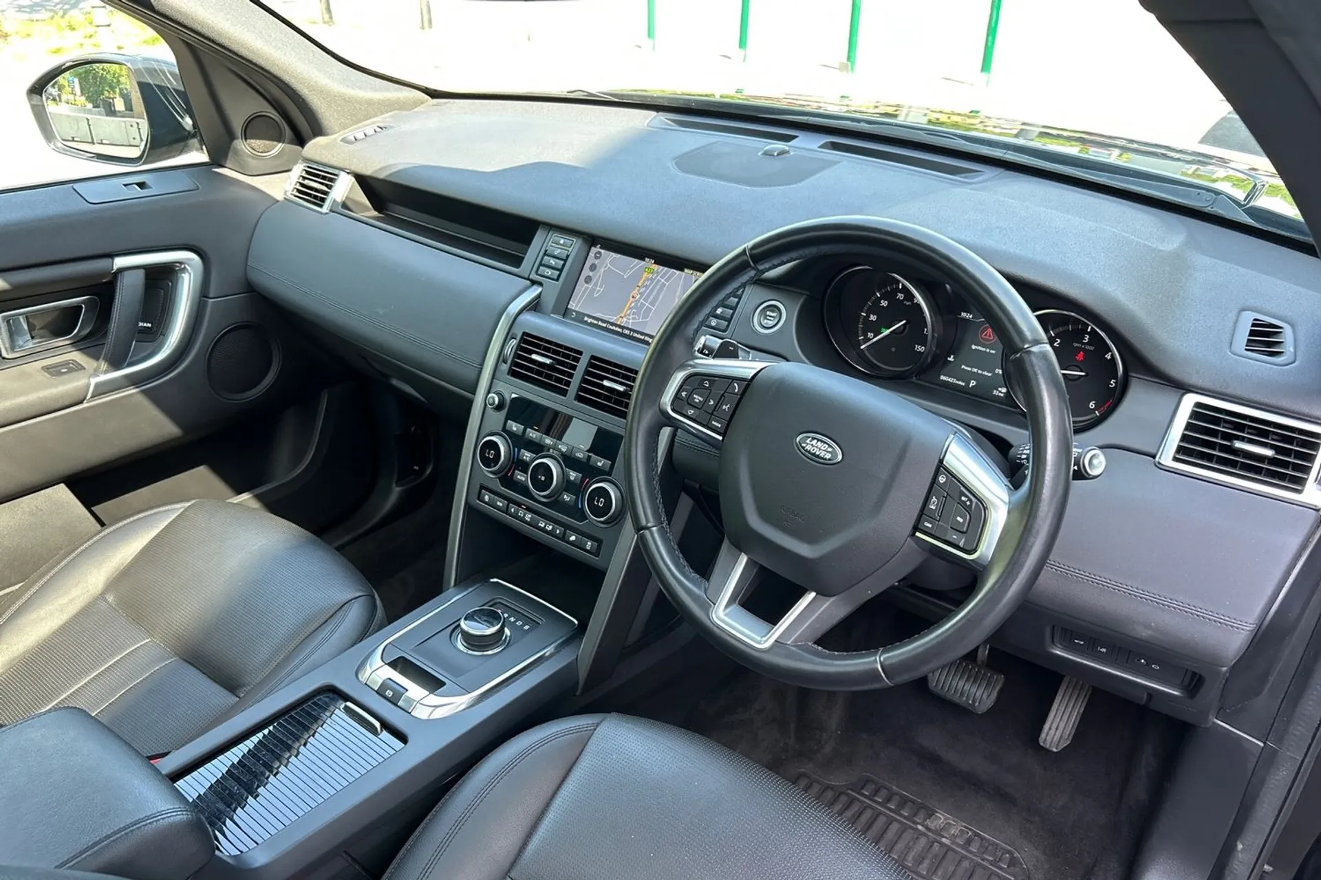 LAND ROVER DISCOVERY SPORT thumbnail image number 14