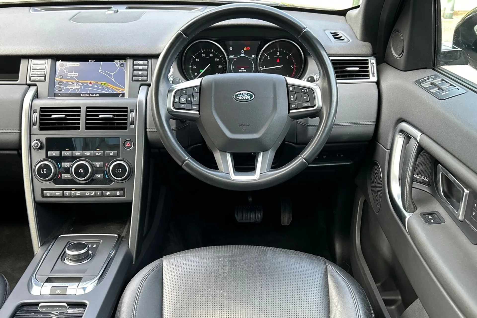 LAND ROVER DISCOVERY SPORT thumbnail image number 43