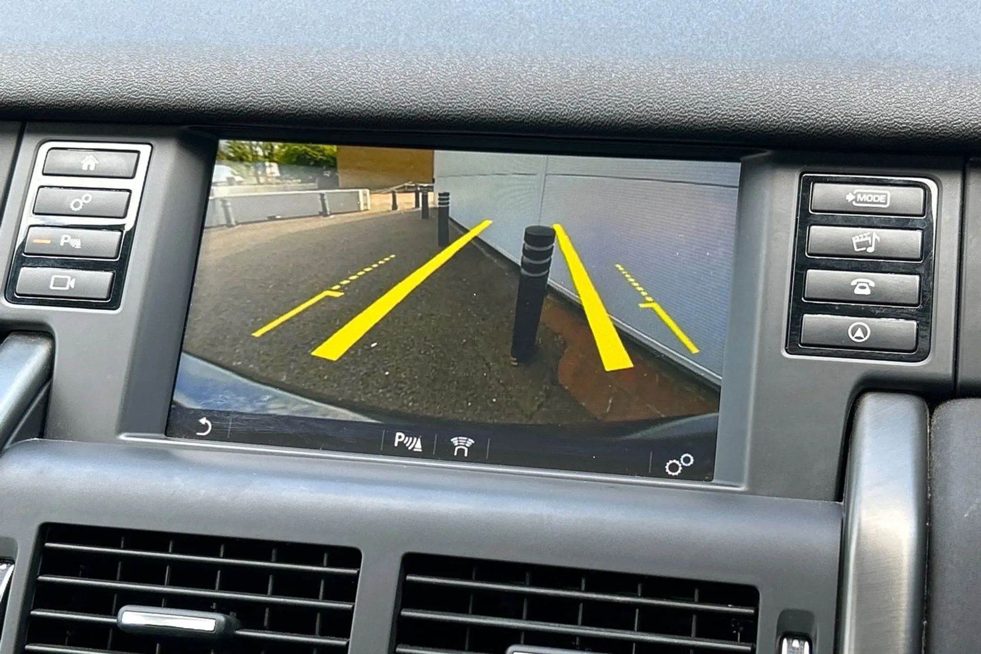 LAND ROVER DISCOVERY SPORT thumbnail image number 6