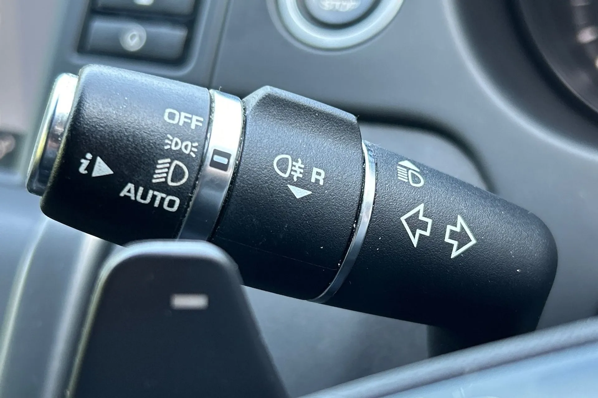 LAND ROVER DISCOVERY SPORT thumbnail image number 62