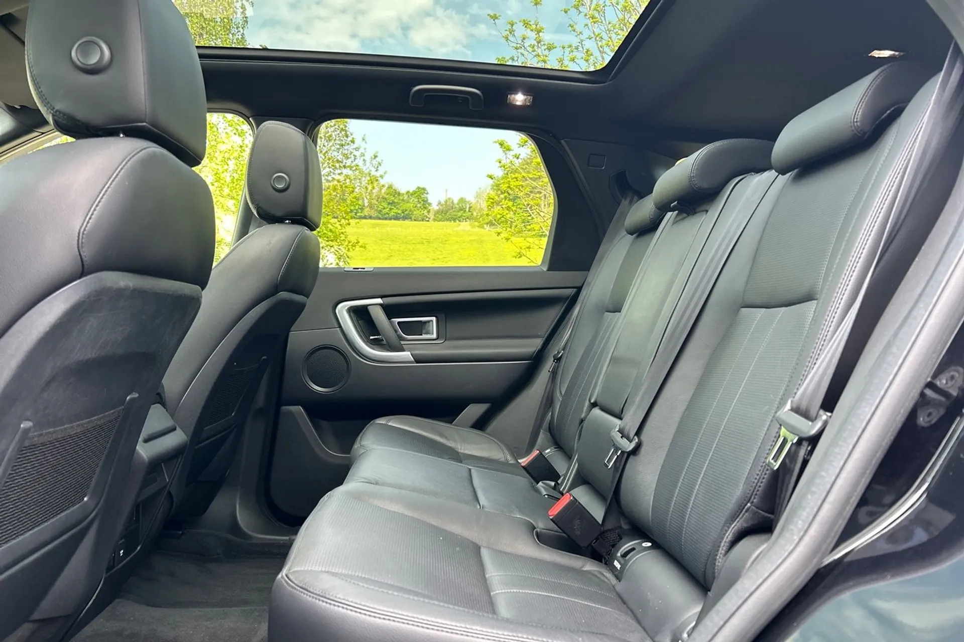 LAND ROVER DISCOVERY SPORT thumbnail image number 21