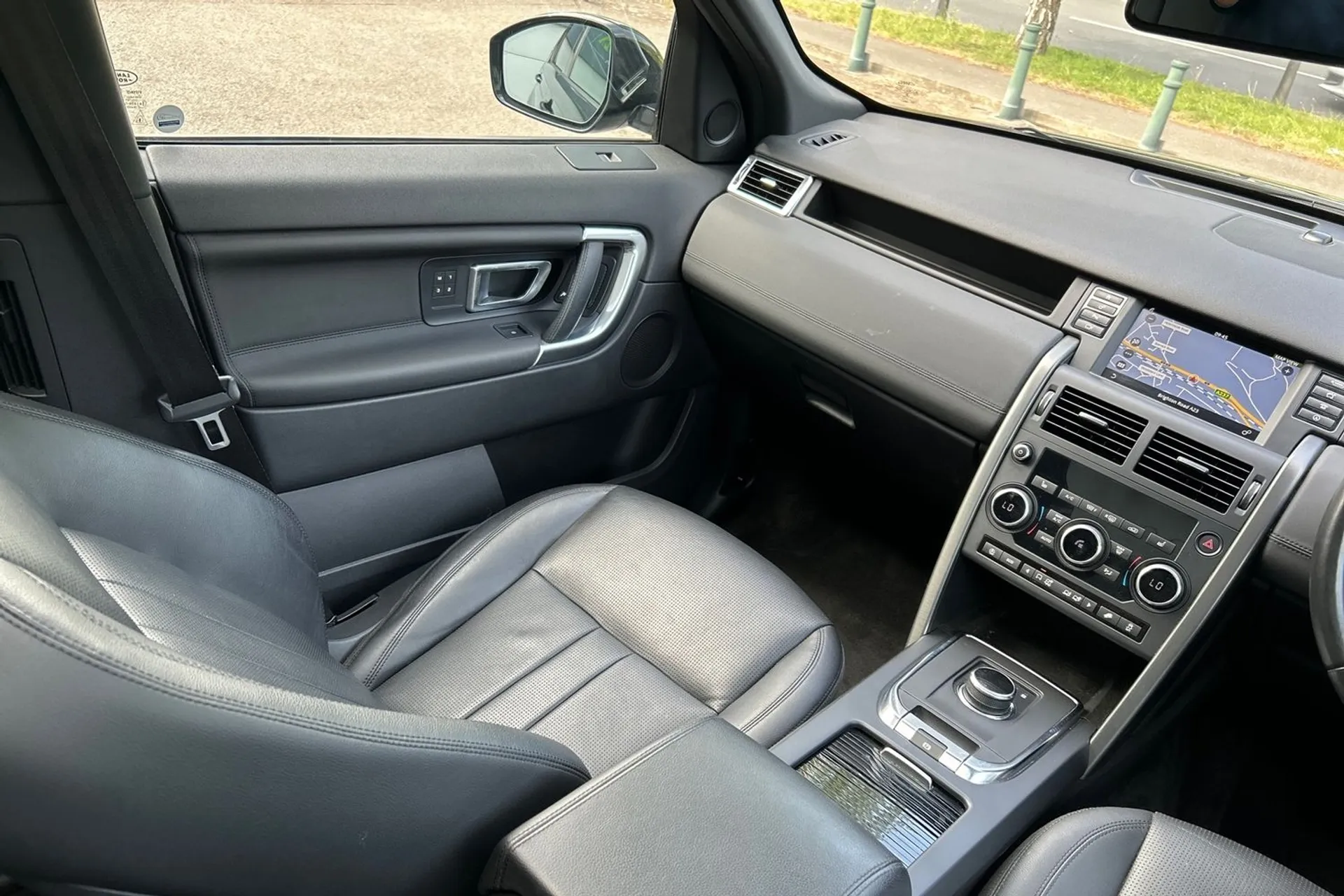 LAND ROVER DISCOVERY SPORT thumbnail image number 40
