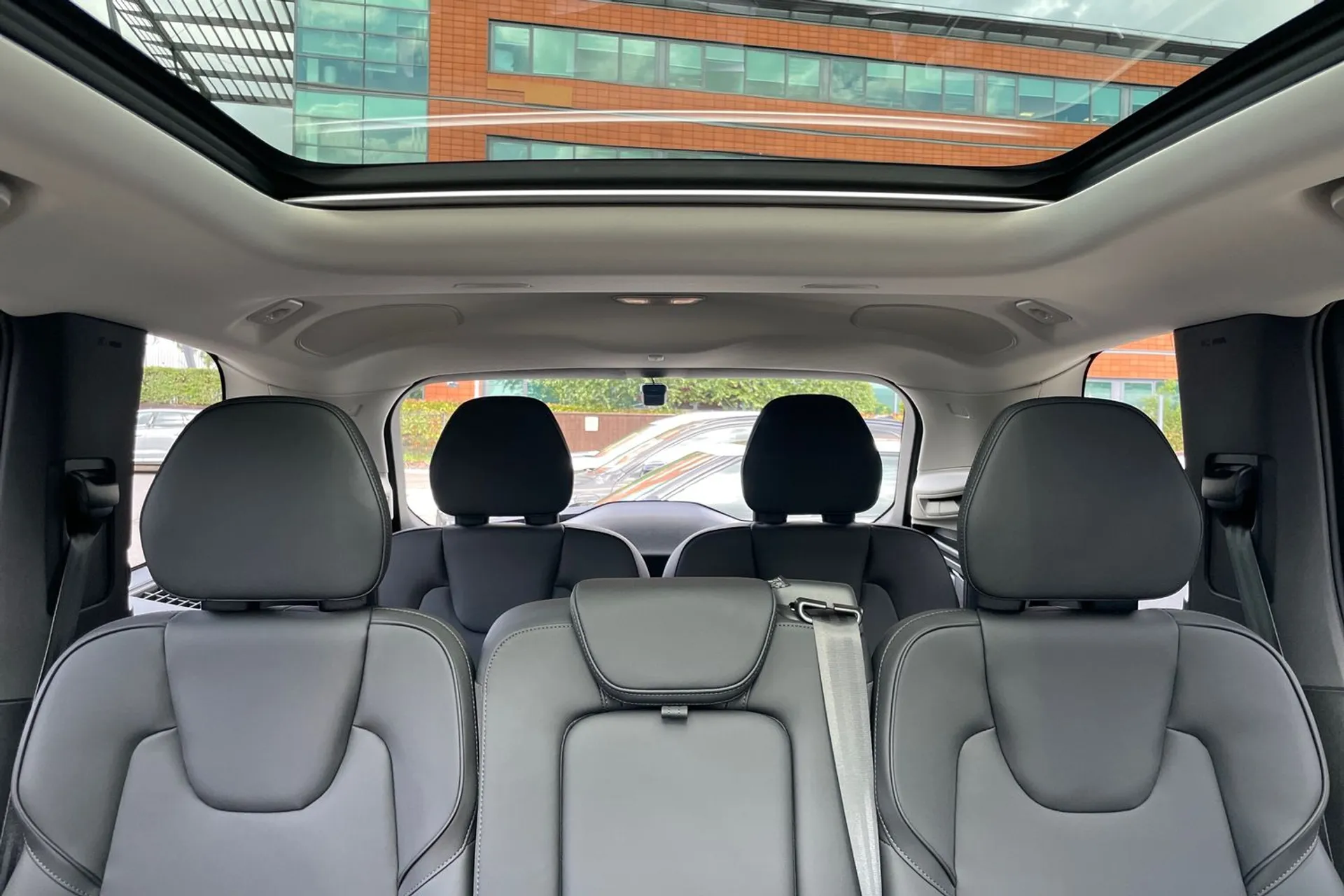 Volvo XC90 thumbnail image number 6