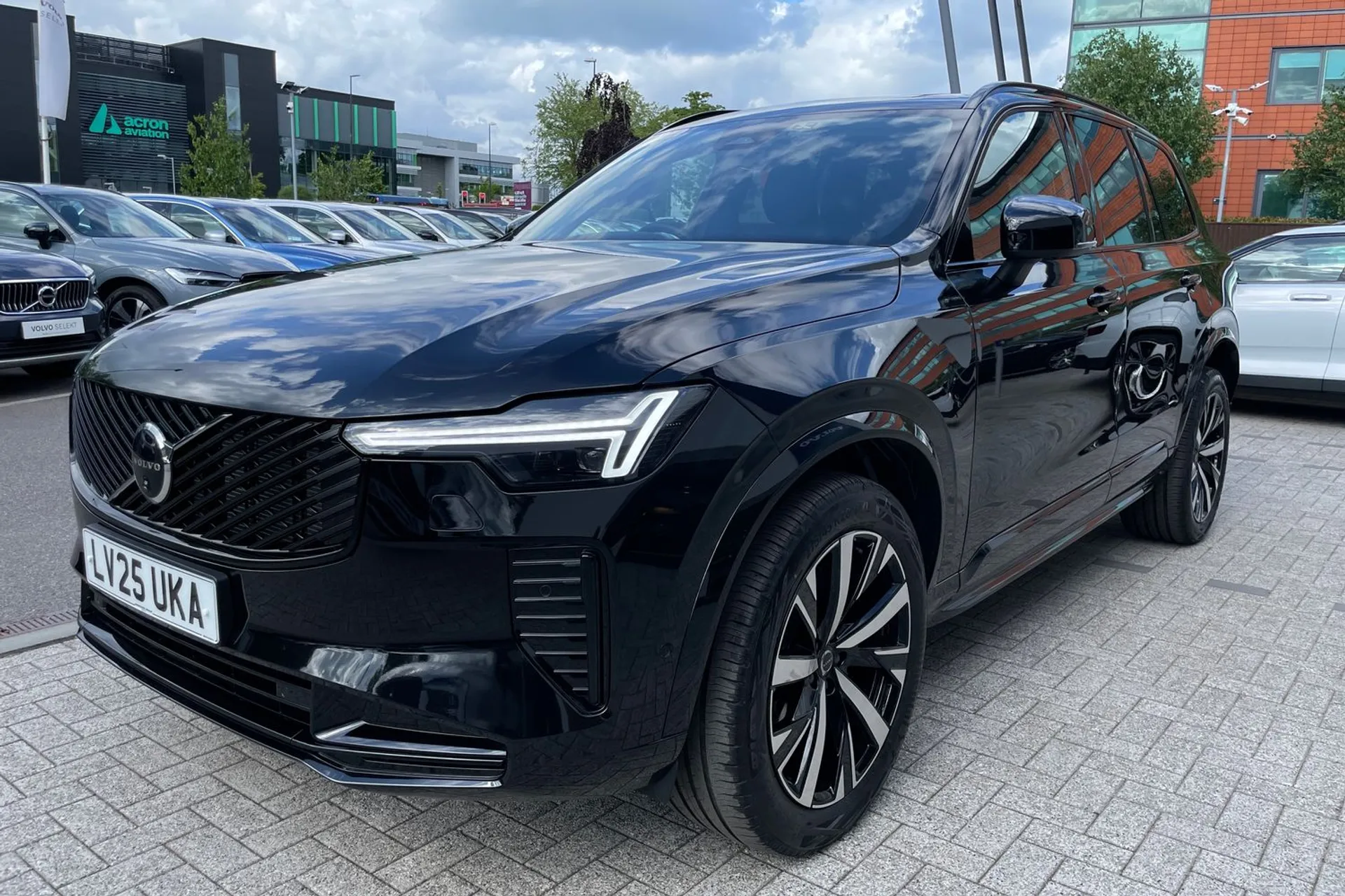 Volvo XC90 thumbnail image number 12
