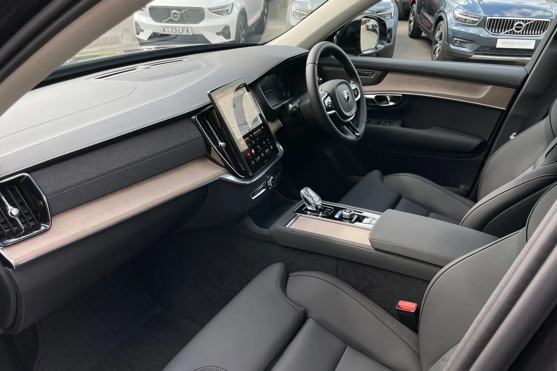 Volvo XC90 thumbnail image number 29