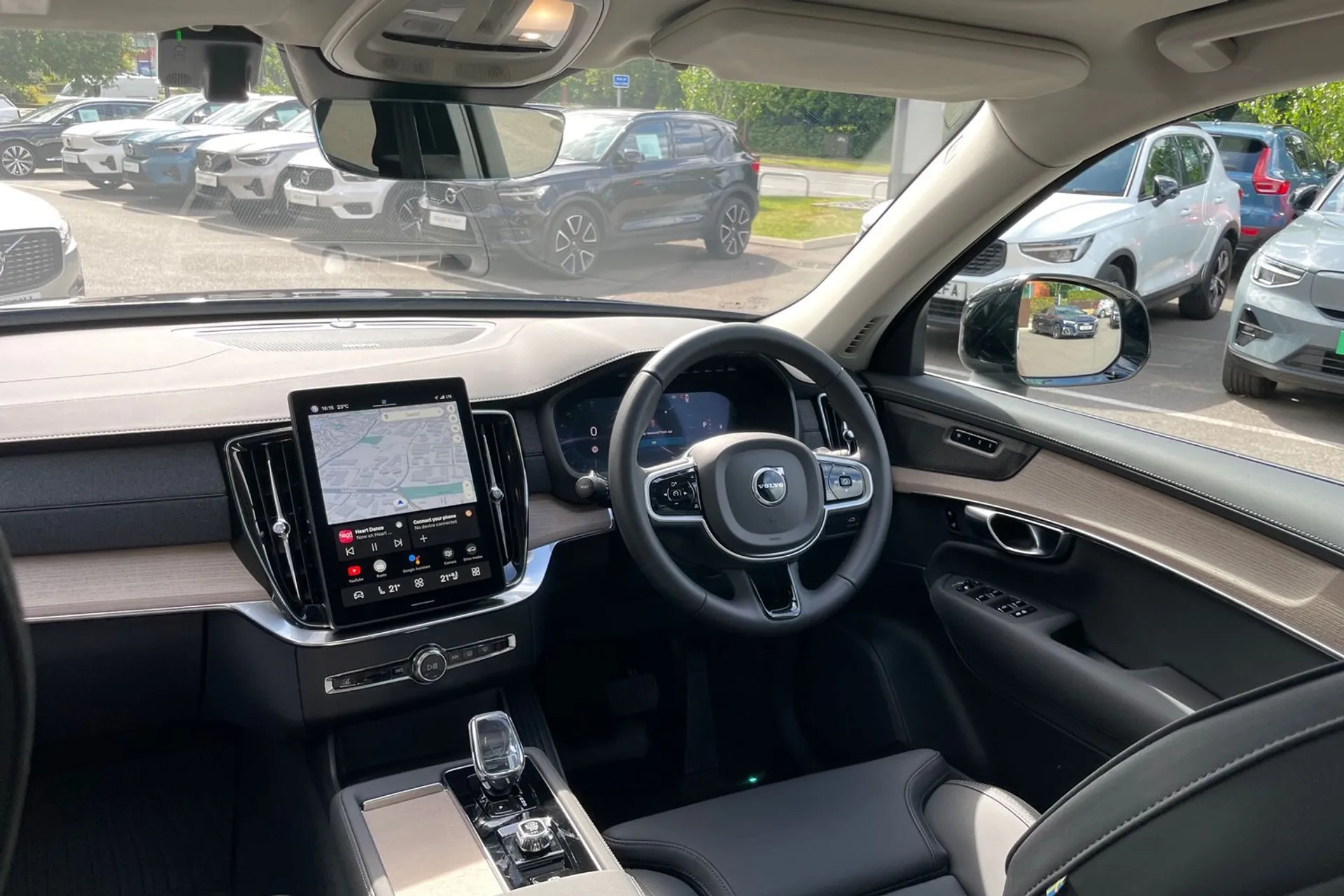 Volvo XC90 thumbnail image number 35