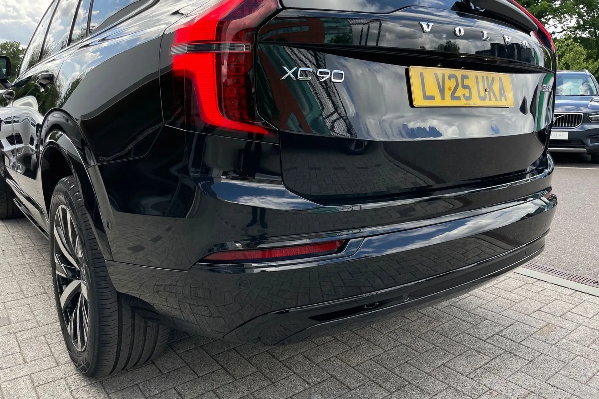 Volvo XC90 thumbnail image number 18