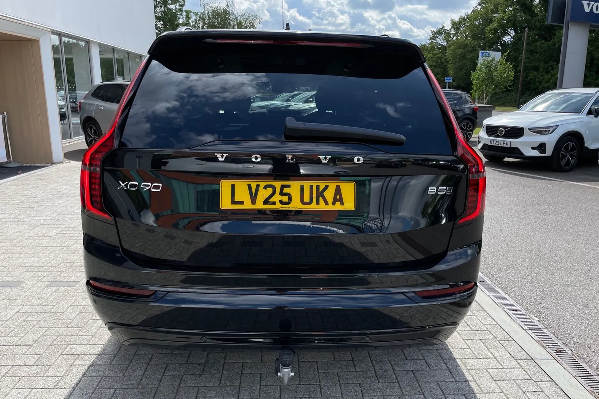 Volvo XC90 thumbnail image number 9