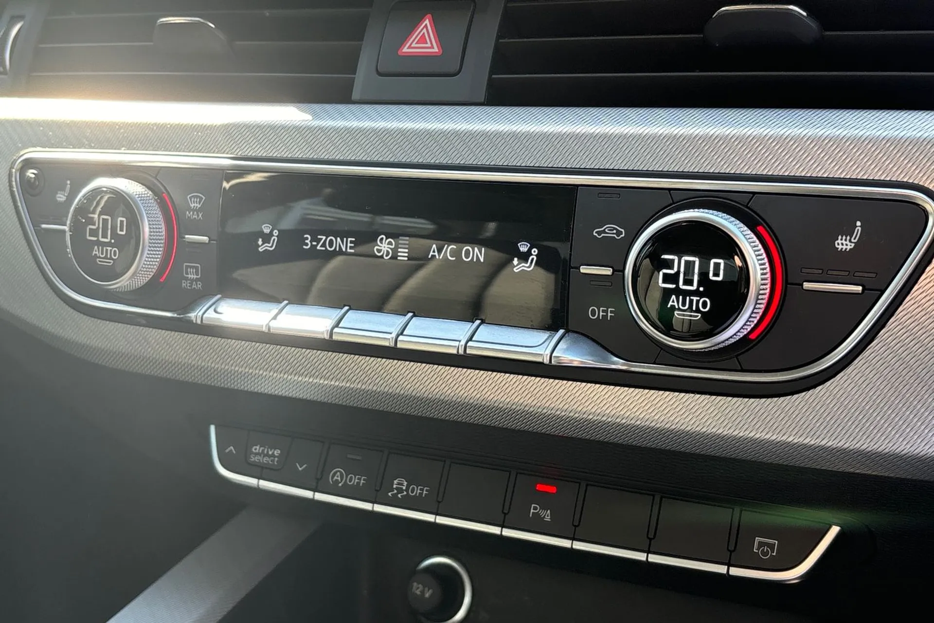 Audi A4 thumbnail image number 38