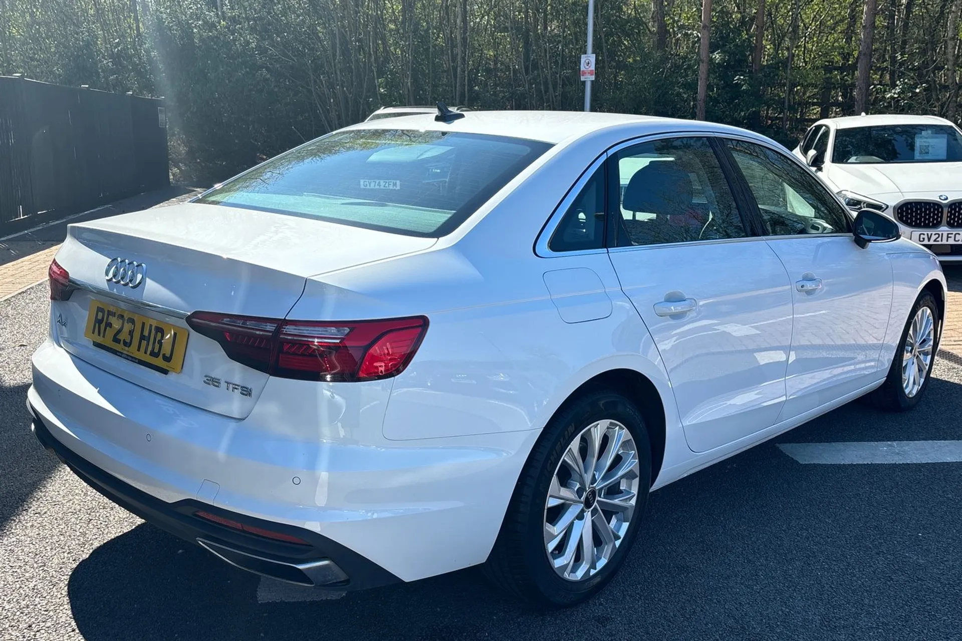 Audi A4 thumbnail image number 6