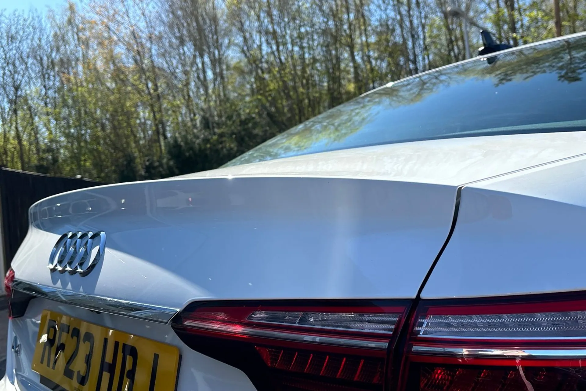 Audi A4 thumbnail image number 14
