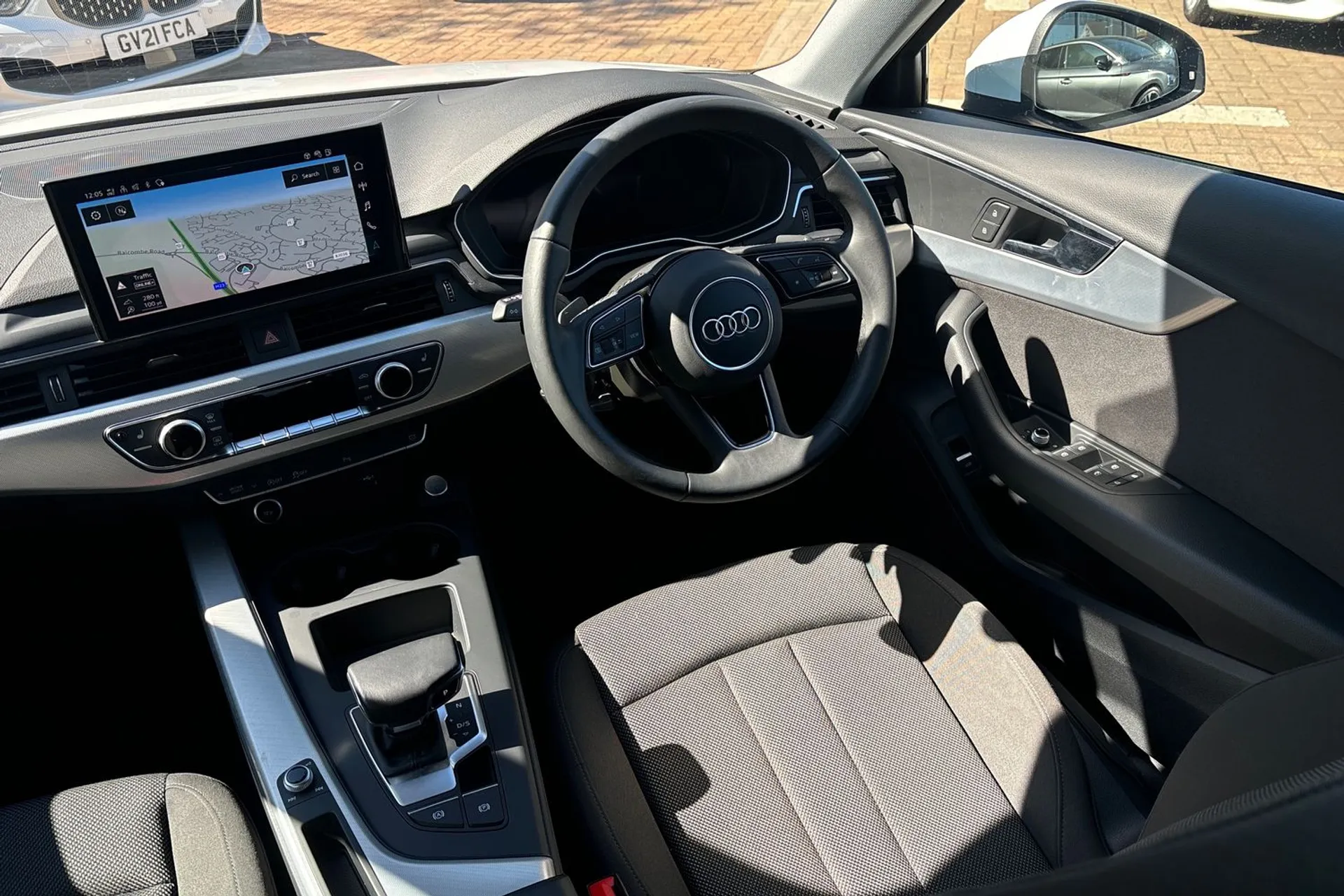 Audi A4 thumbnail image number 33