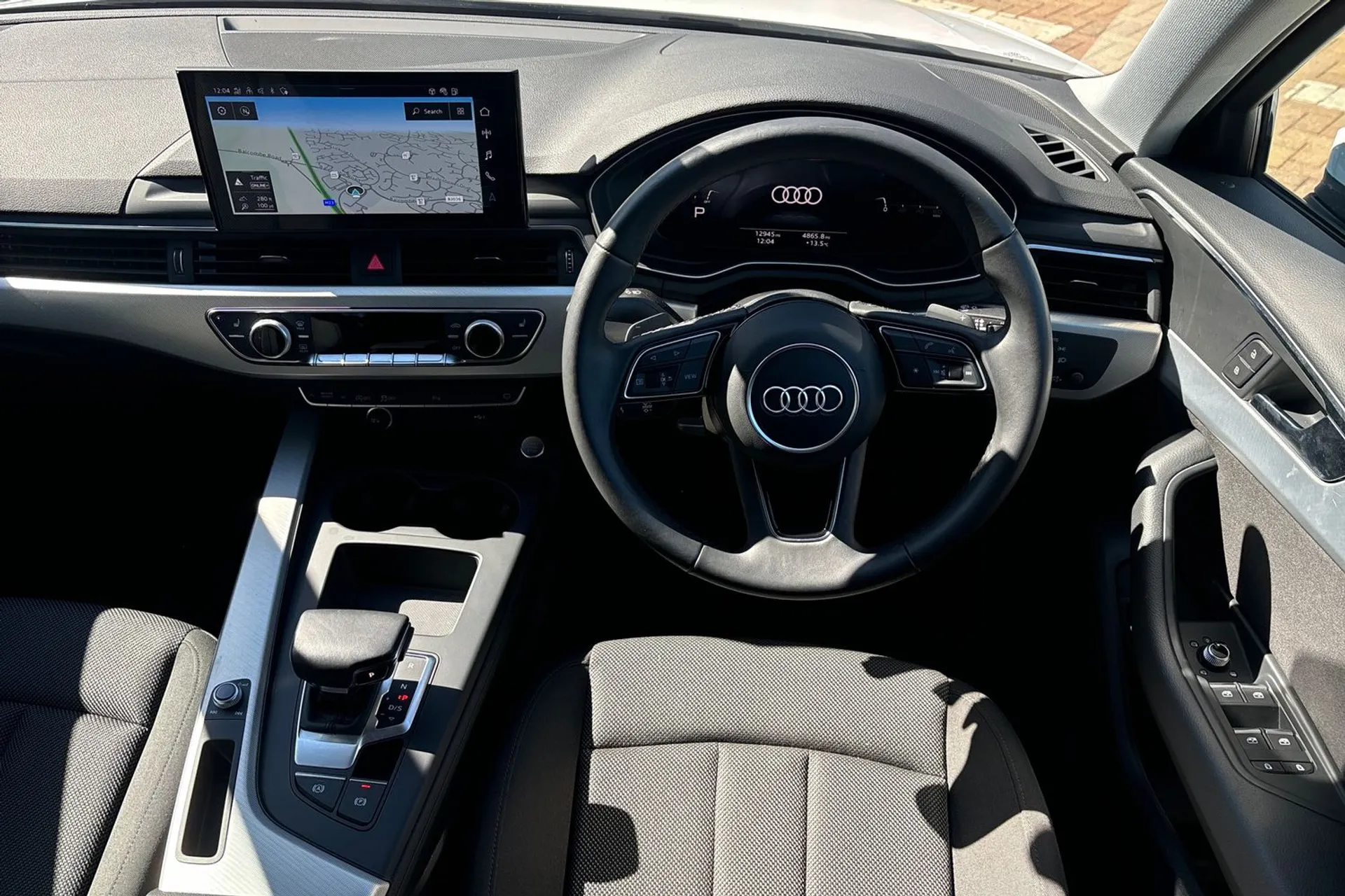Audi A4 thumbnail image number 34
