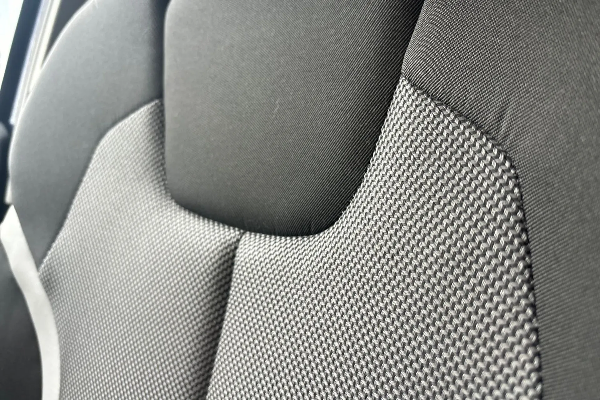 Audi Q2 thumbnail image number 44